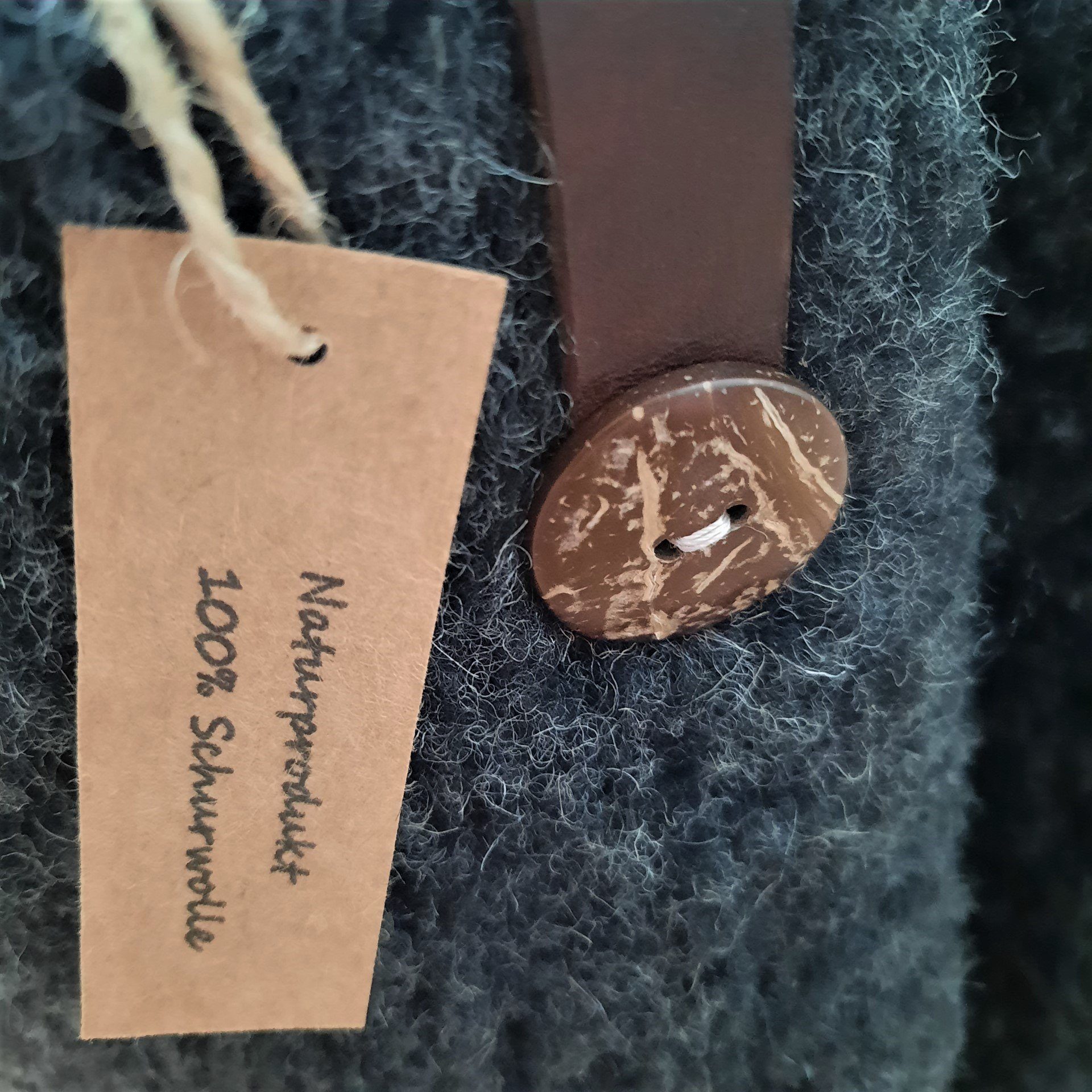 em-ka Hüttenschuhe Schurwolle Lamwolle Winter Warme Wollsocke Hausschuhe Hausschuh Füßwärmer für Damen und Herren Naturprodukt aus Schafwolle