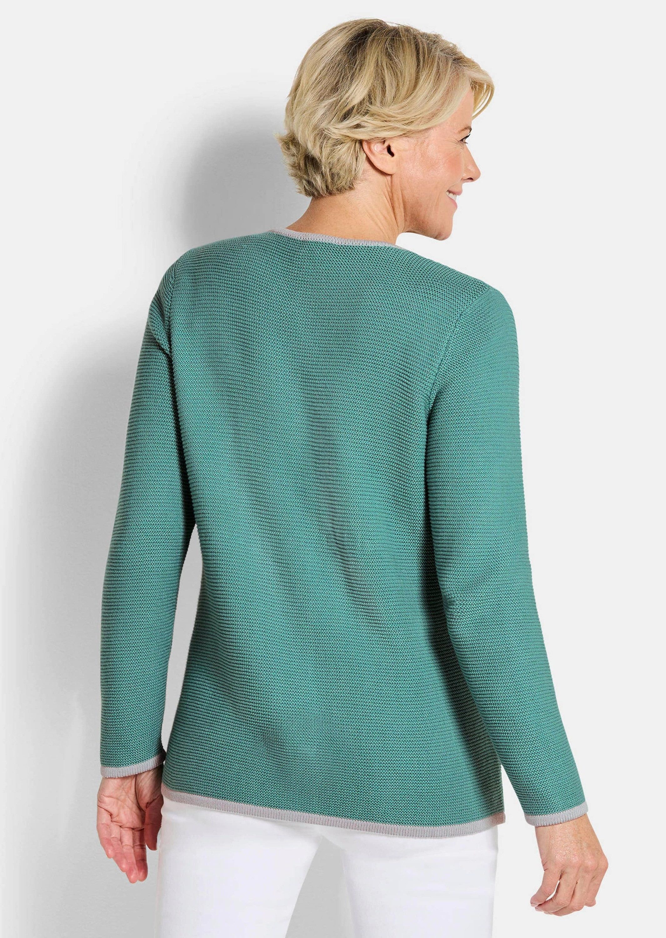 GOLDNER Strickjacke Elegante Strickjacke mit Taschen Strukturjacke mit Rundhals, Knopfleiste, Taschen und Langarm