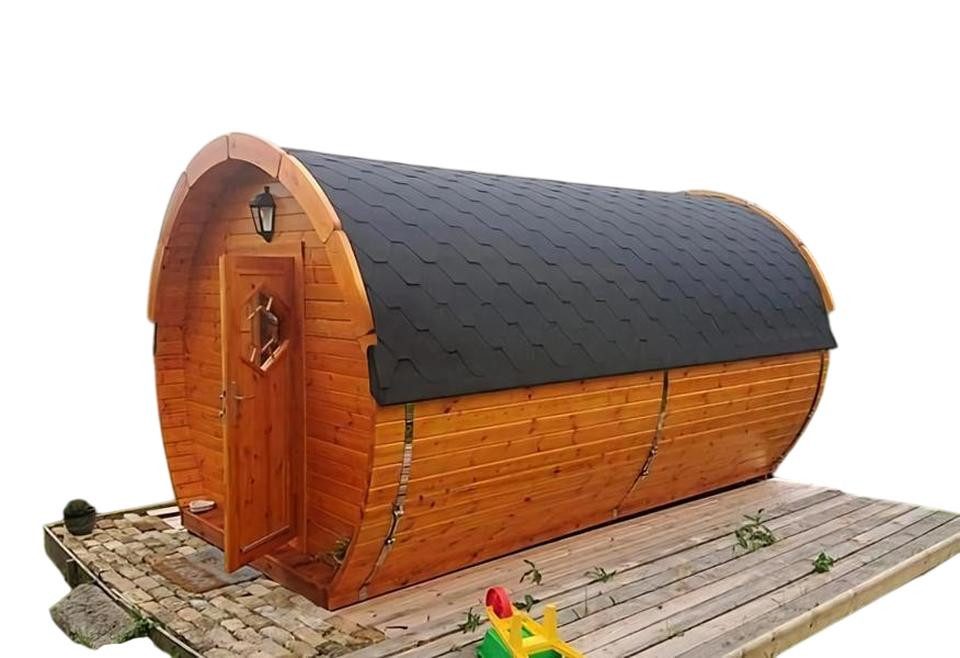 JVmoebel Gartenhaus Stilvolles Holz-Campinghaus in Fassform für gemütliche Ausflüge, (Camping Haus), Made in Europe