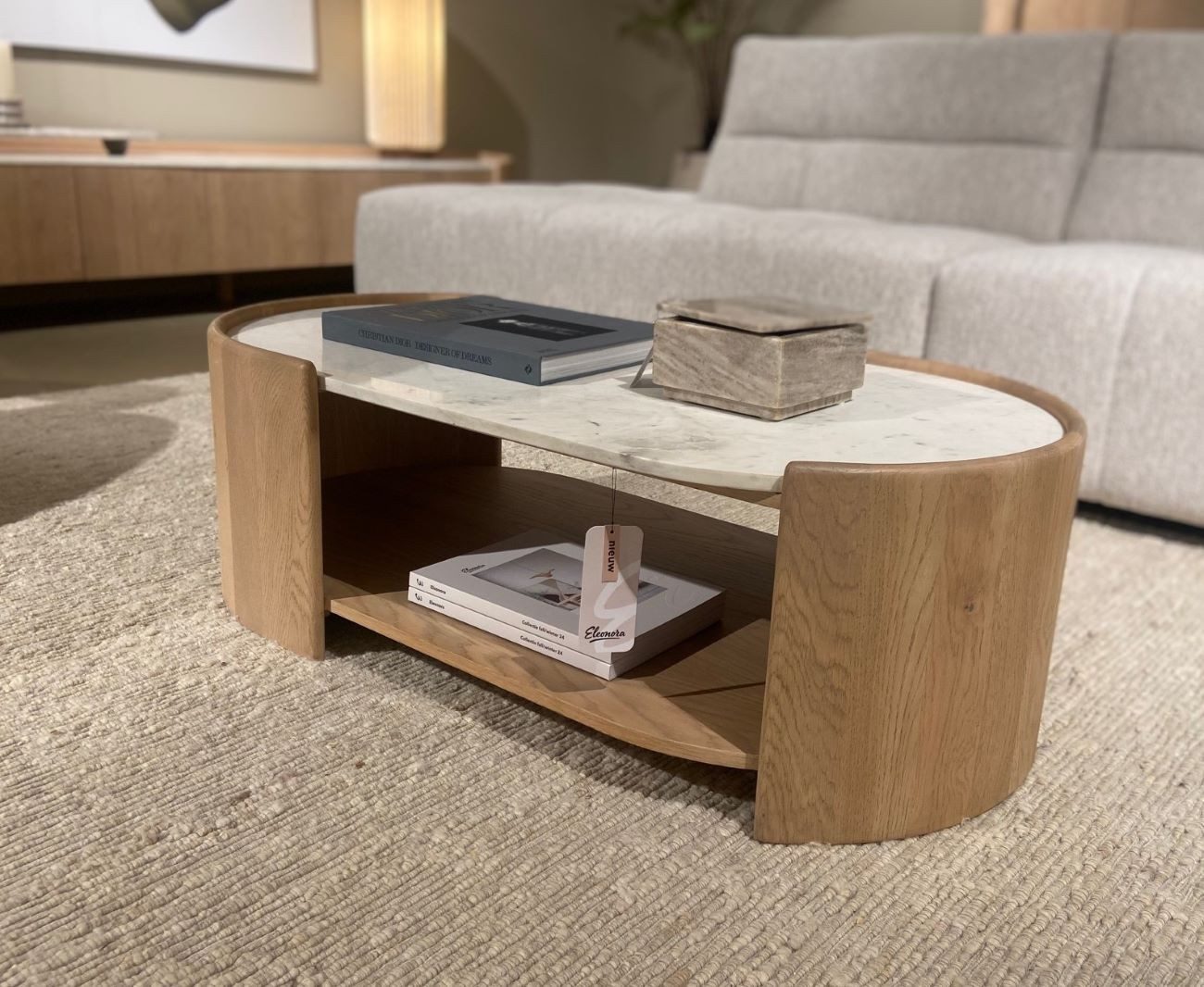 Maison ESTO Couchtisch NOVA Eiche Marmor natur – Stilvolle Harmonie aus Holz und Stein (1 Couchtisch), Unikat durch Naturmarmor, Designklassiker, ovale Form