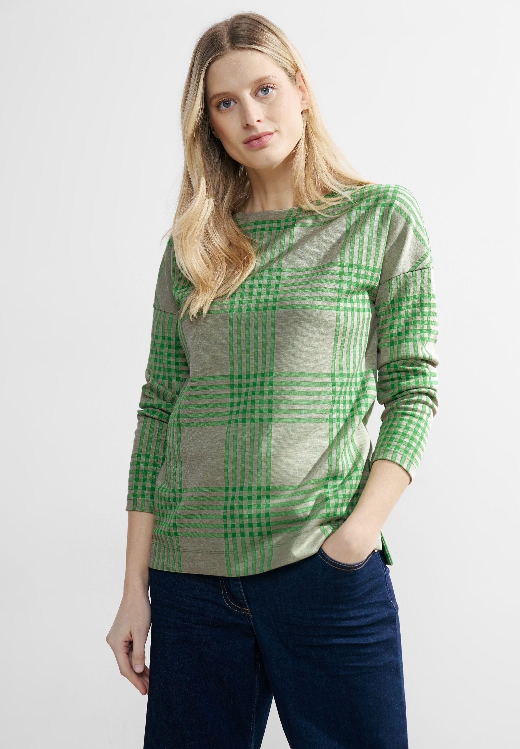 CECIL Rundhalsshirt aus elastischem Materialmix