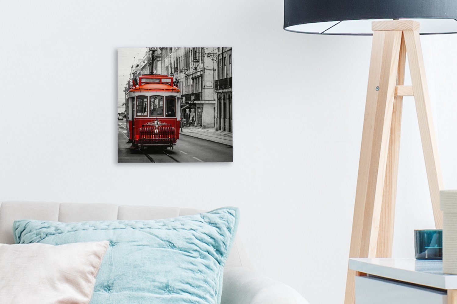 OneMillionCanvasses® Leinwandbild Schwarz-Weiß-Foto St), roten (1 Zuges, alten eines Leinwand Wohnzimmer für Schlafzimmer Bilder
