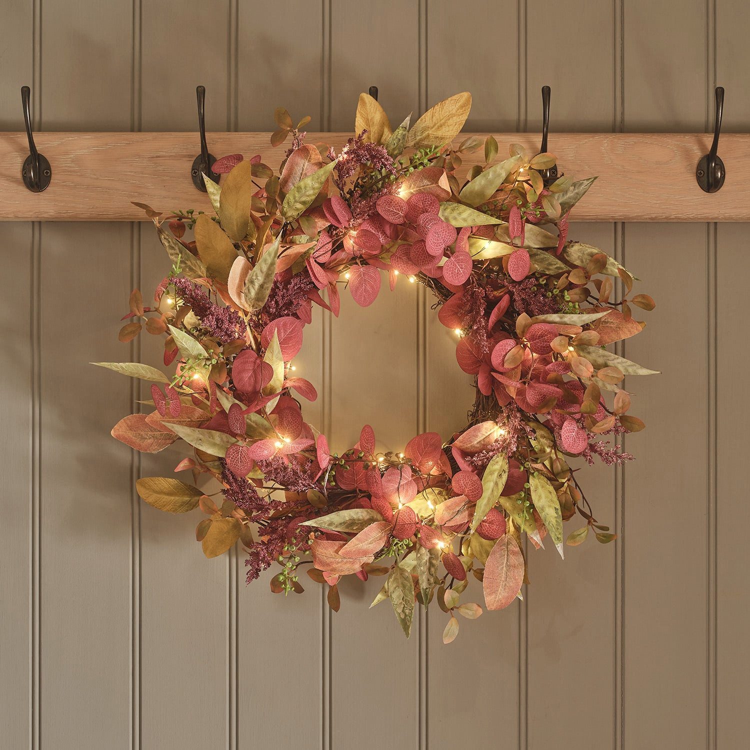 Lights4fun Dekokranz 50cm Herbstkranz mit Laubfärbung und Beleuchtung