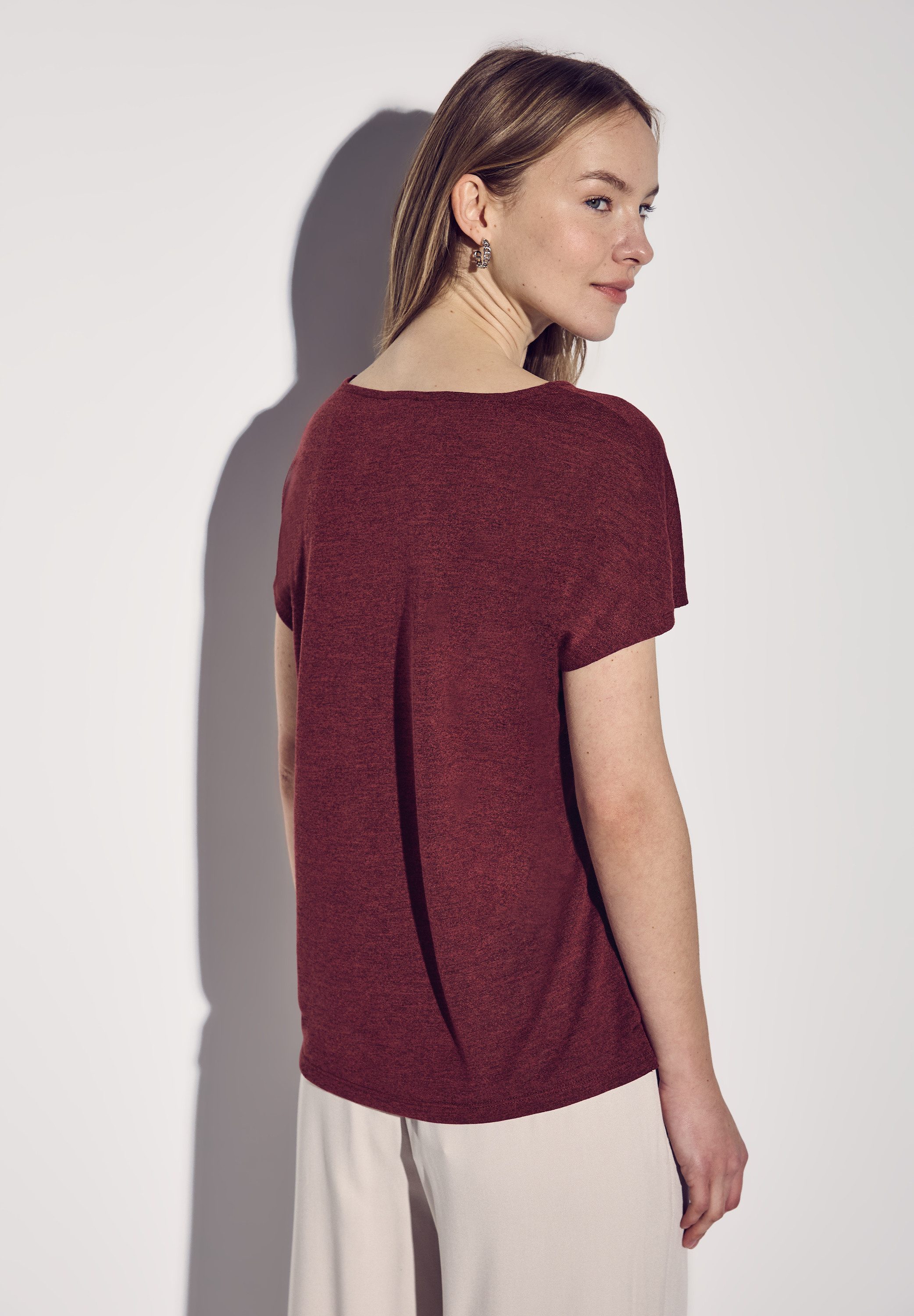 STREET ONE T-Shirt, mit abgerundetem V-Ausschnitt günstig online kaufen