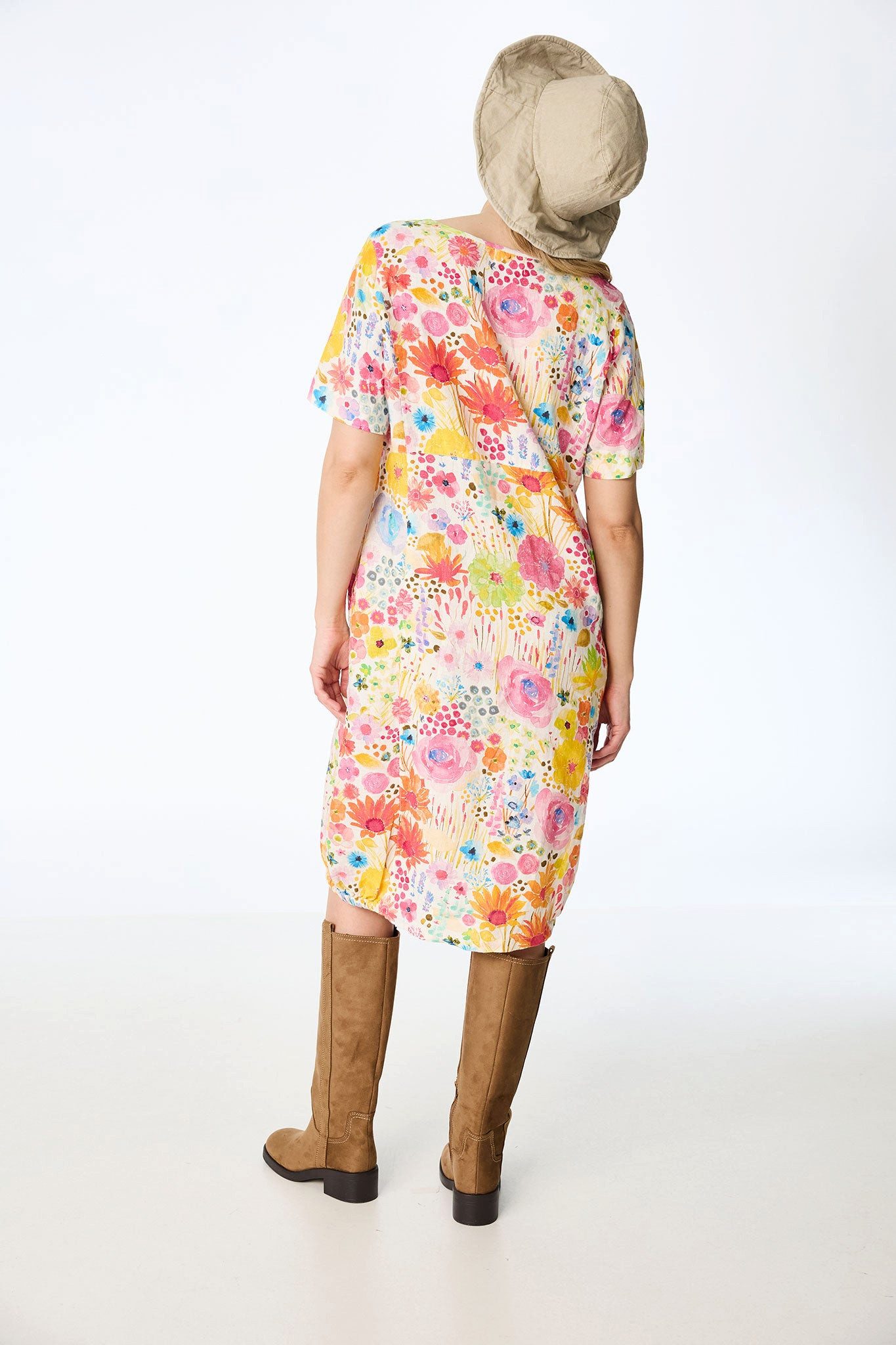 Himalaya Clothing Sommerkleid Kleid Damen mit lebendigem Alloverprint - Kurzarm Kleid in Egg-Shape Edles Midikleid atmungsaktiv & klimaregulierend
