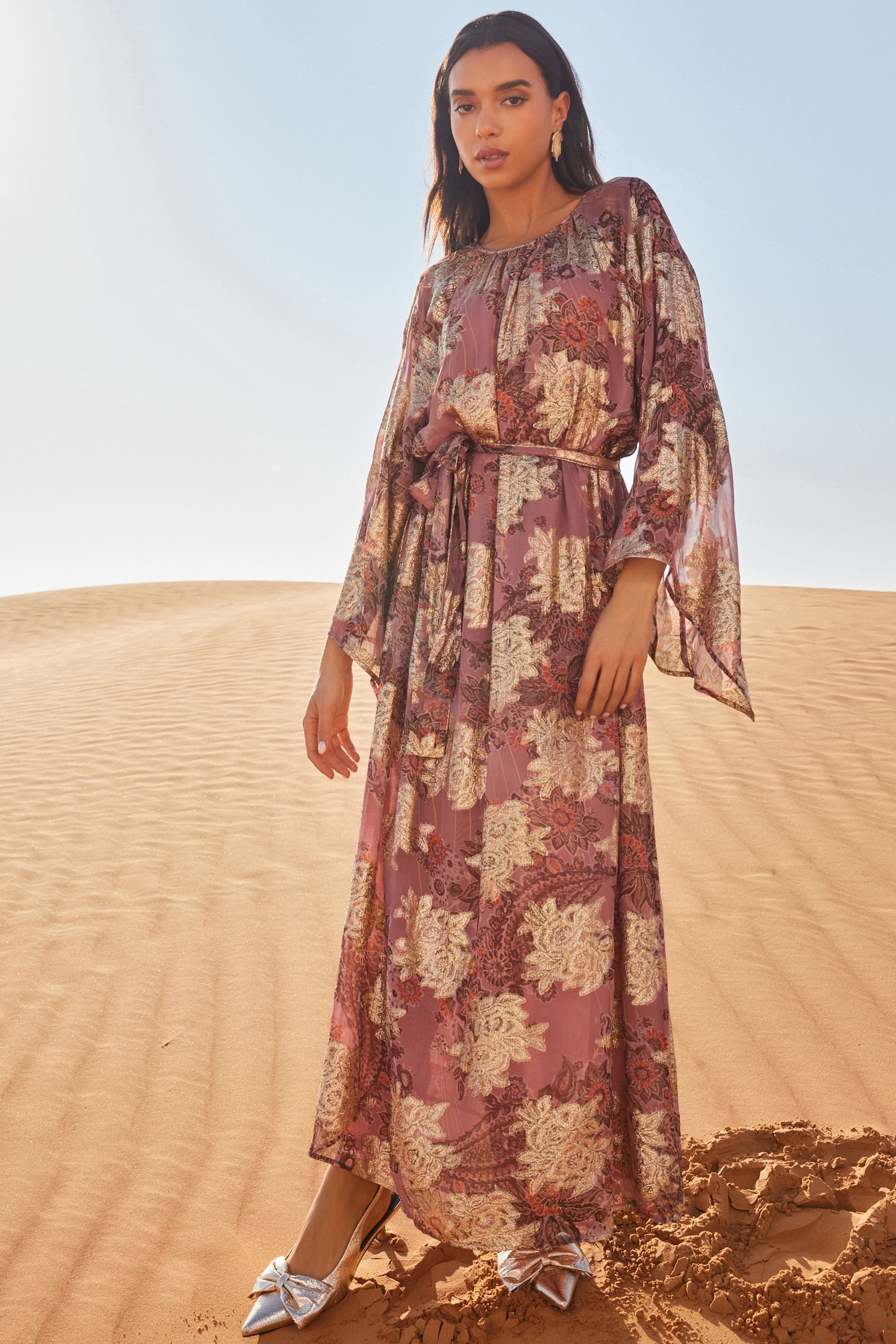 Partykleid Langärmeliges Metallic-Kleid für besondere Anlässe