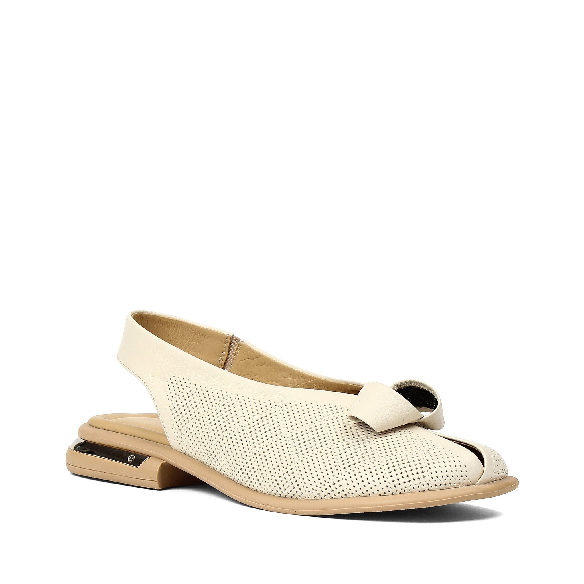 Celal Gültekin Slingback Blockabsatz Lochmuster Schleife Damen Sandalette Glattleder, Lochmuster & Schleife, Echtleder-Futter, Beige, 36