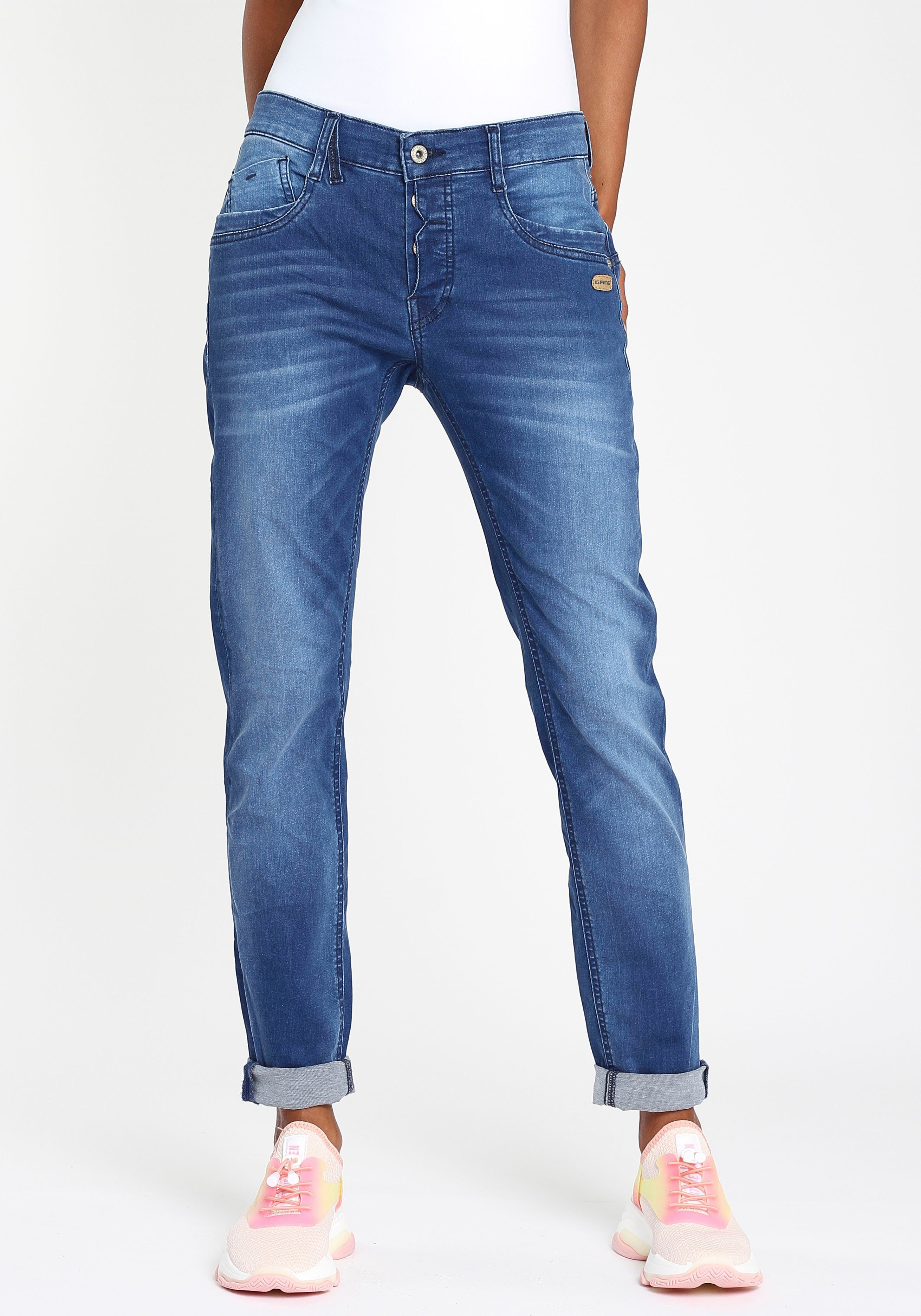 GANG Relax-fit-Jeans GERDA 5-Pocket Style mit halb verdeckter Knopfleiste