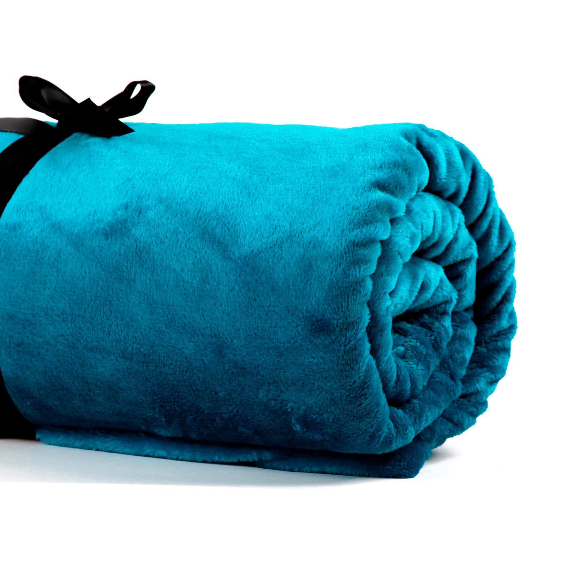 ESTEXO Tagesdecke Kuscheldecke Wohndecke 210 x 280 cm Flanell Decke Bettüberwurf XXXL