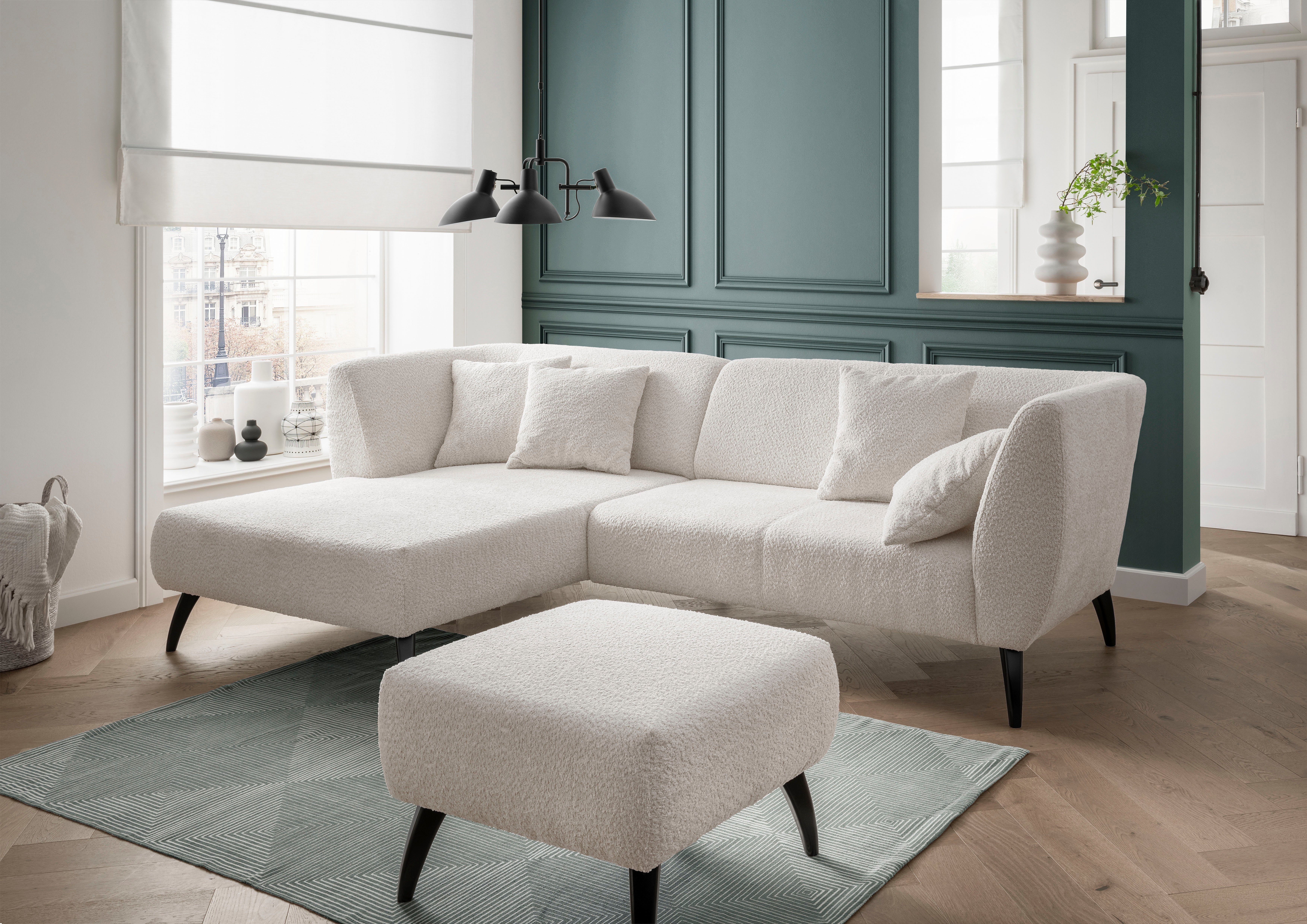 Home affaire Ecksofa Colori Polstermöbel mit zeitlos eleganter Rückenführung. L-Form, Holzfußfarbe wählbar, inkl. 4x Zierkissen