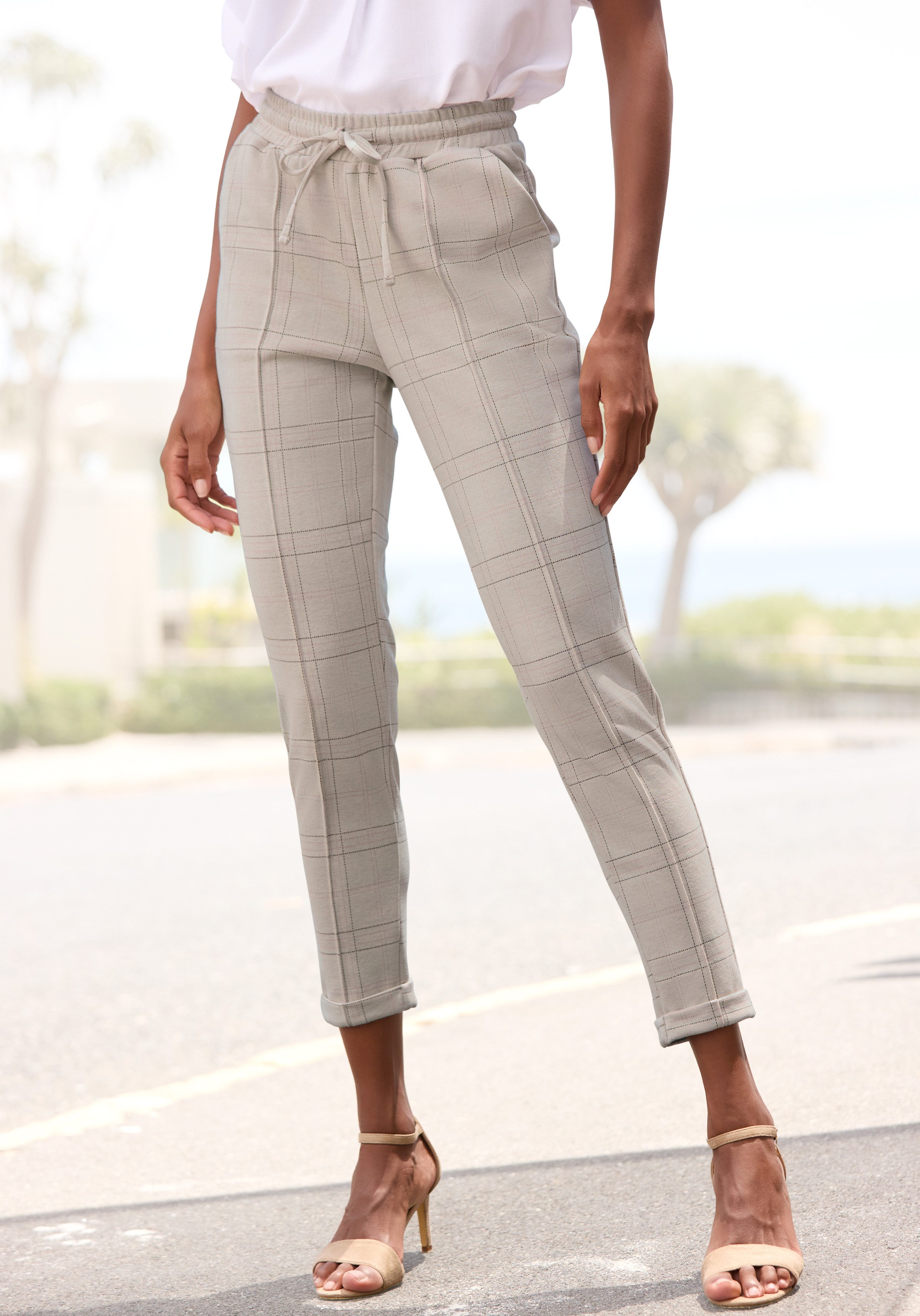 Vivance by Lascana Jogger Pants aus bequemen Stretchstoff mit Karomuster, Schlupfhose, enge Passform, casual-chic, Sommerhose