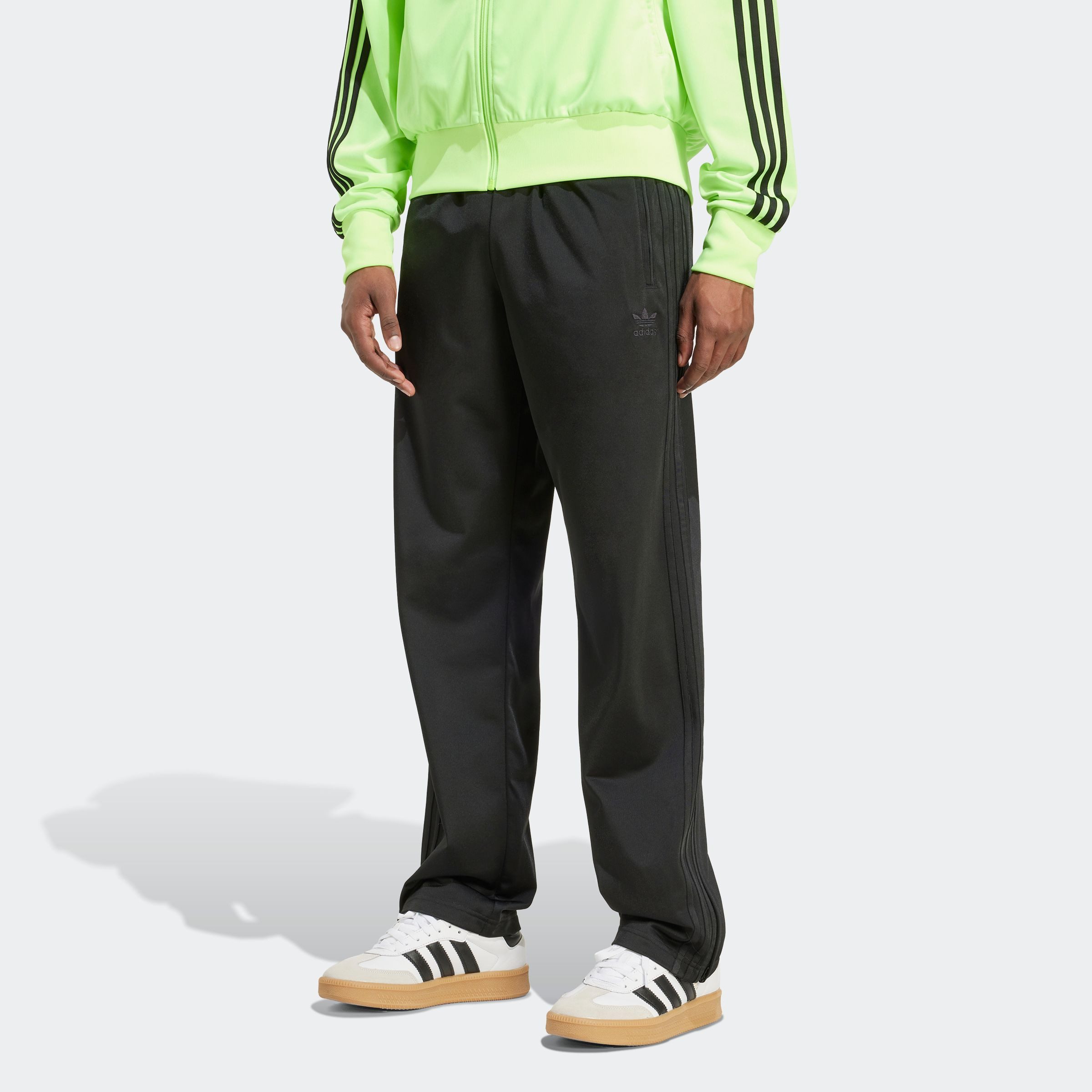 adidas Originals Sporthose FIREBIRD TP (1-tlg) Trackpant-Design, mit Reißve günstig online kaufen