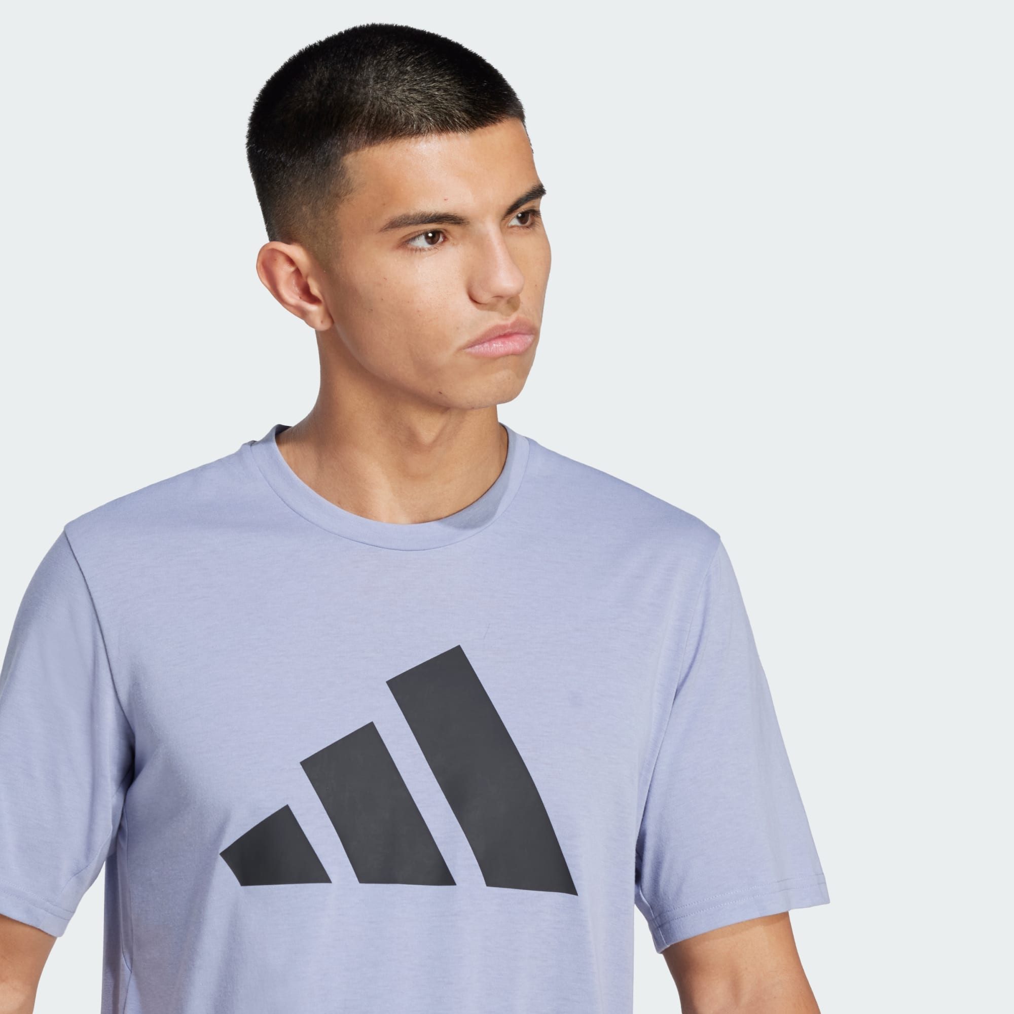 adidas Performance Trainingsshirt TRAIN ESSENTIALS FEELREADY TRAININGSSHIRT MIT LOGO (1-tlg)