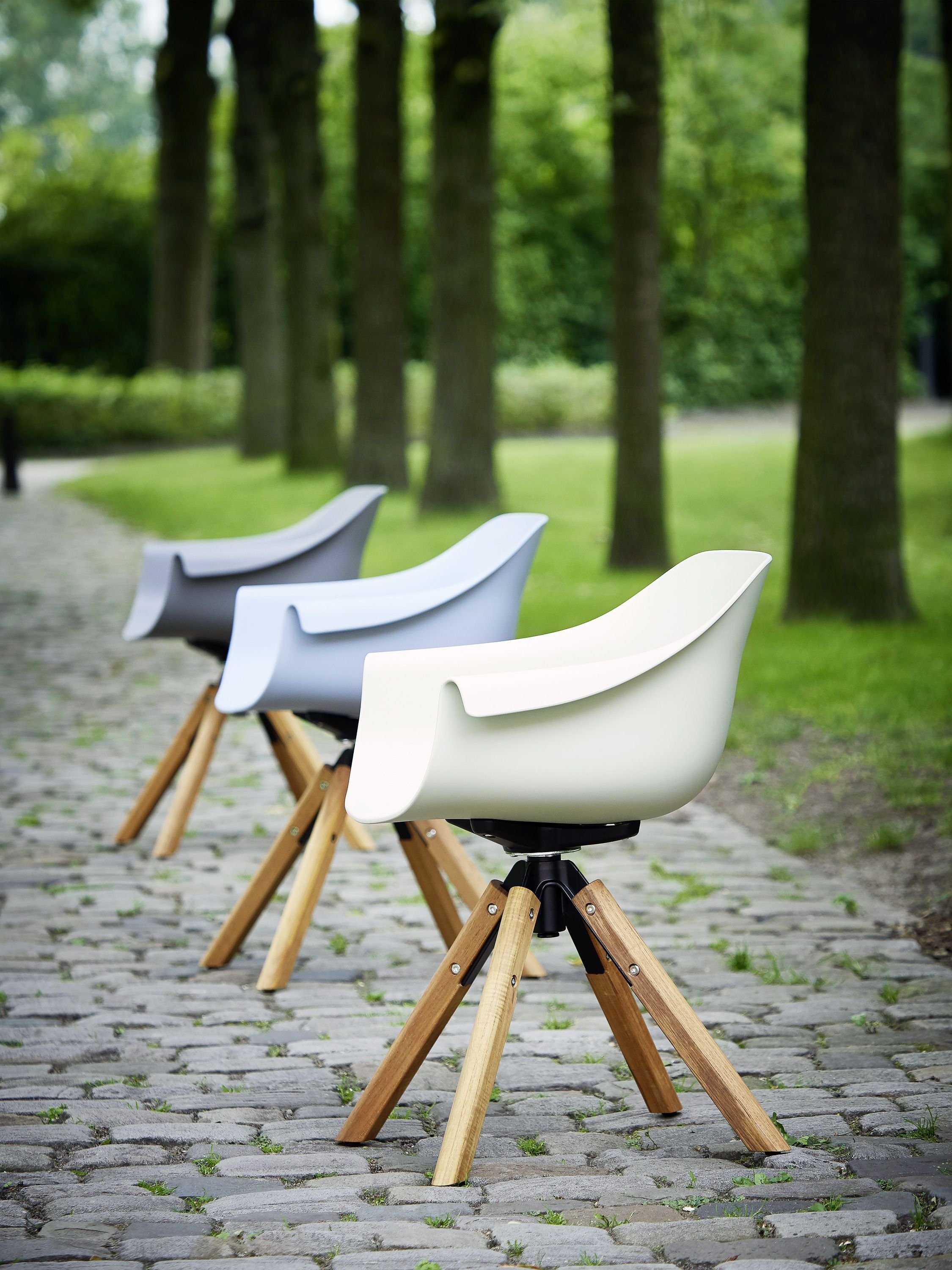 Musterring Gartenstuhl Freilicht, Schalenstuhl, Sitzschale white, Gestell drehbar, Teak massiv