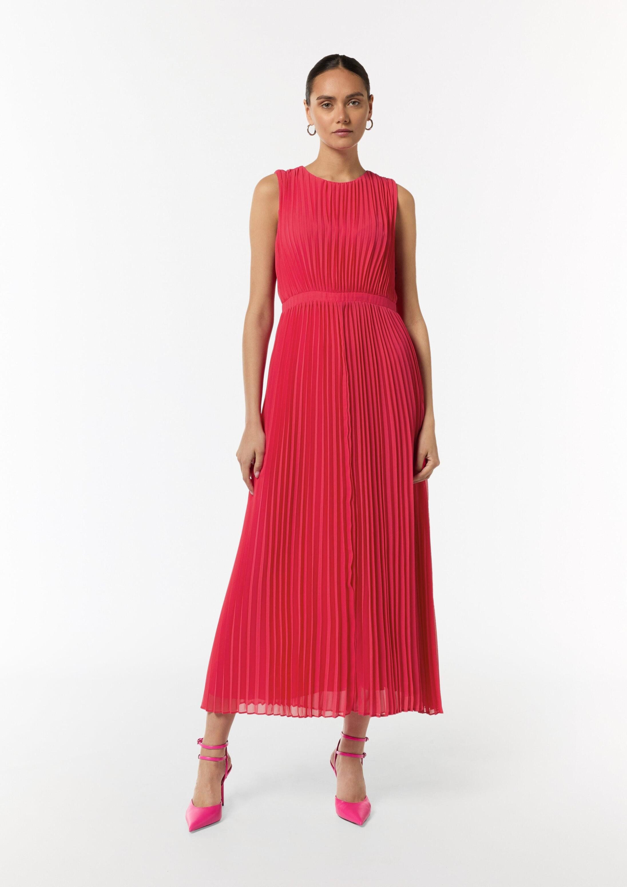 comma Maxikleid Kleid Plissiertes Maxi-Kleid mit Rundhalsausschnitt