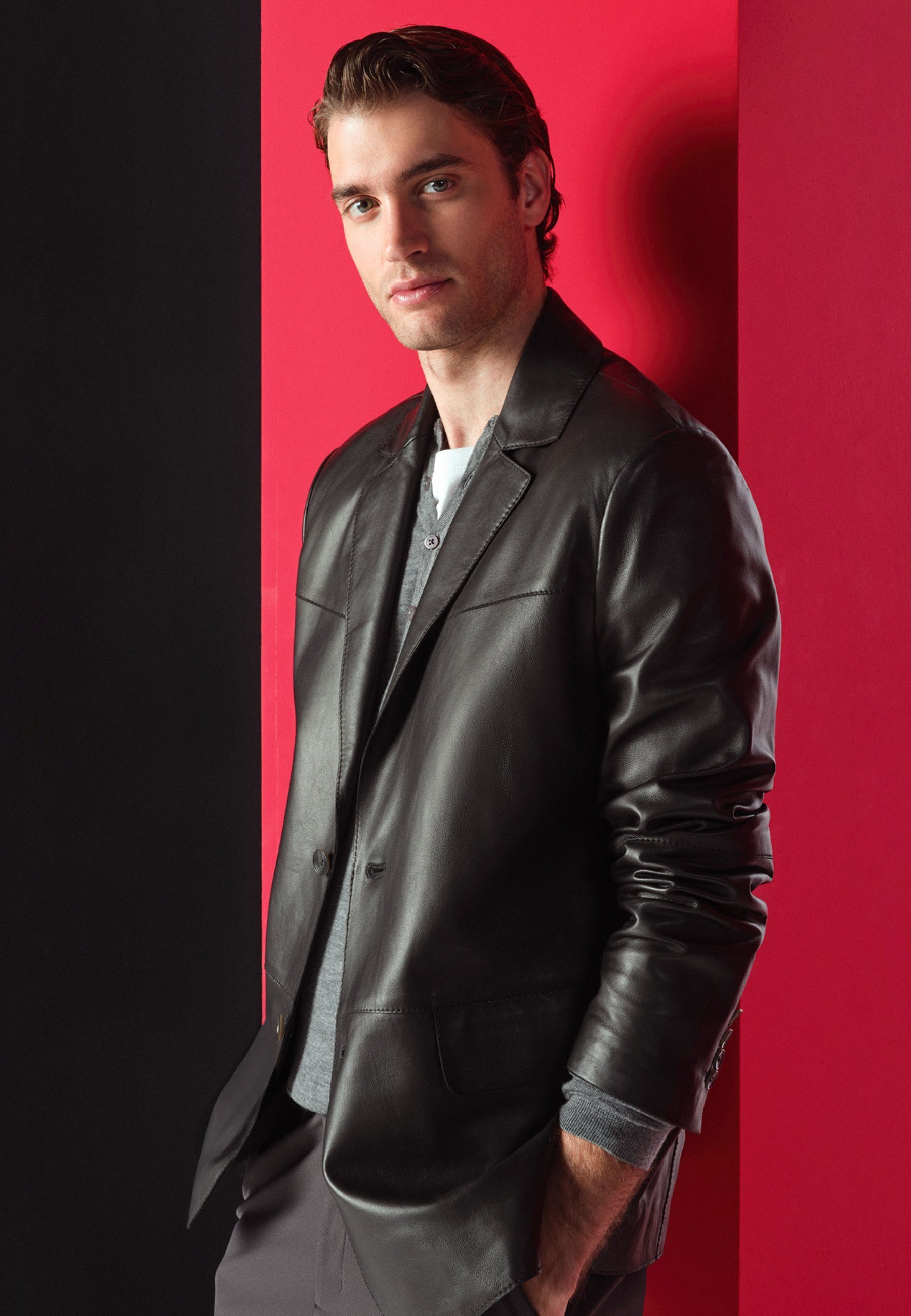 Derimod Lederjacke Rodrygo Blazer Lederjacke Regular Fit, Knopfverschluss, Reverskragen, Kurz, Textilfutter