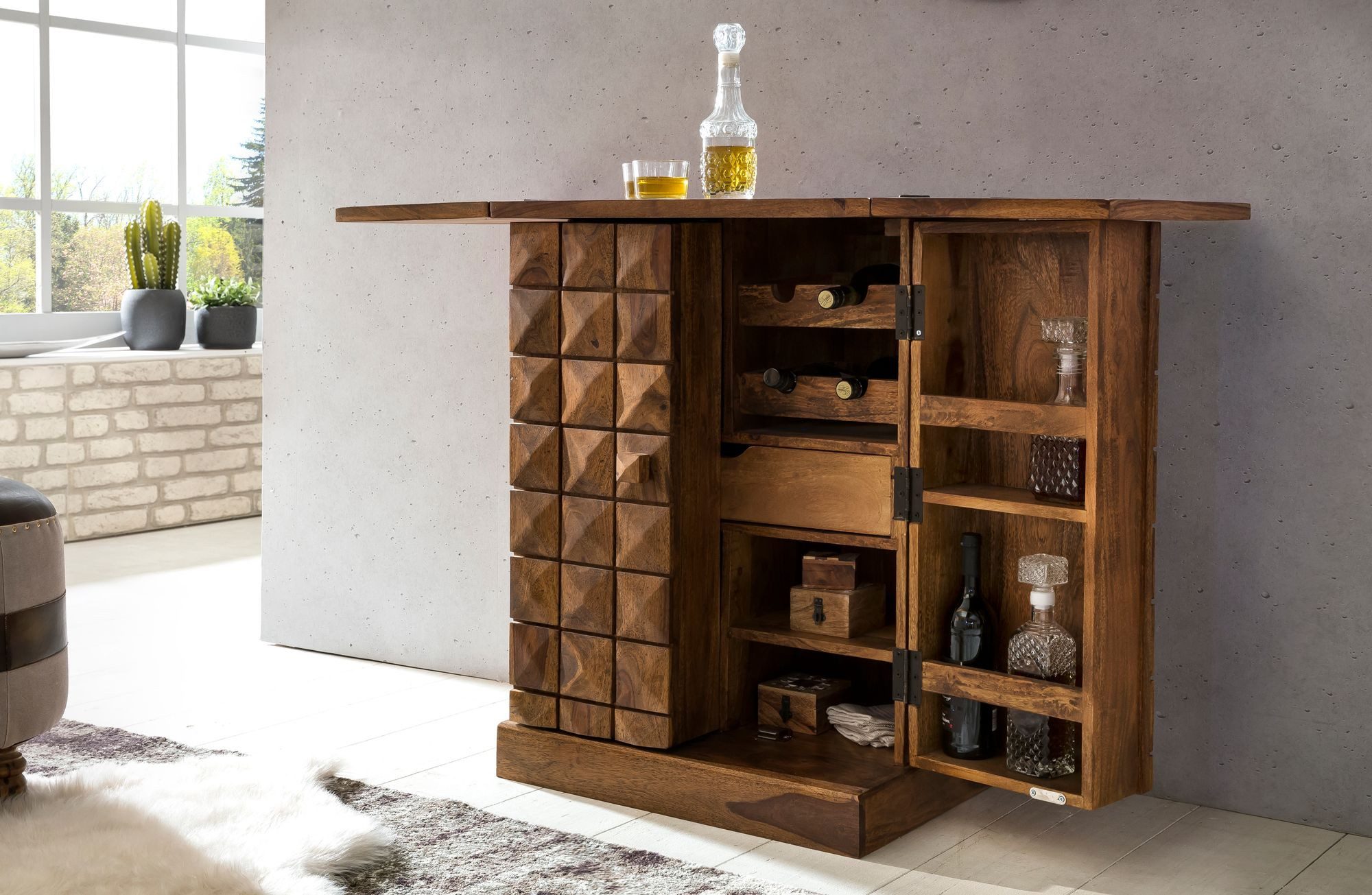 furnicato Barschrank Hausbar Massivholz, Walnuss Finish 12 Flaschen 9 Fächer (1-St)