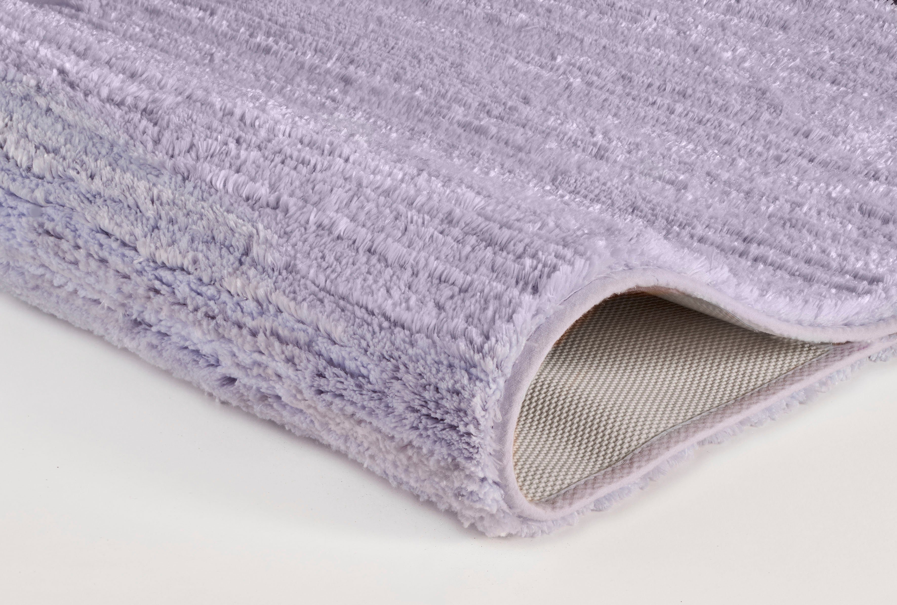Kleine Wolke Badematte Glow, Badvorleger, Badezimmer Teppich, Höhe 14 mm, rutschhemmend beschichtet, fußbodenheizungsgeeignet, Polyester, rechteckig, Badteppich, Uni Farben, Streifen Struktur, Hoch-Tief Effekt