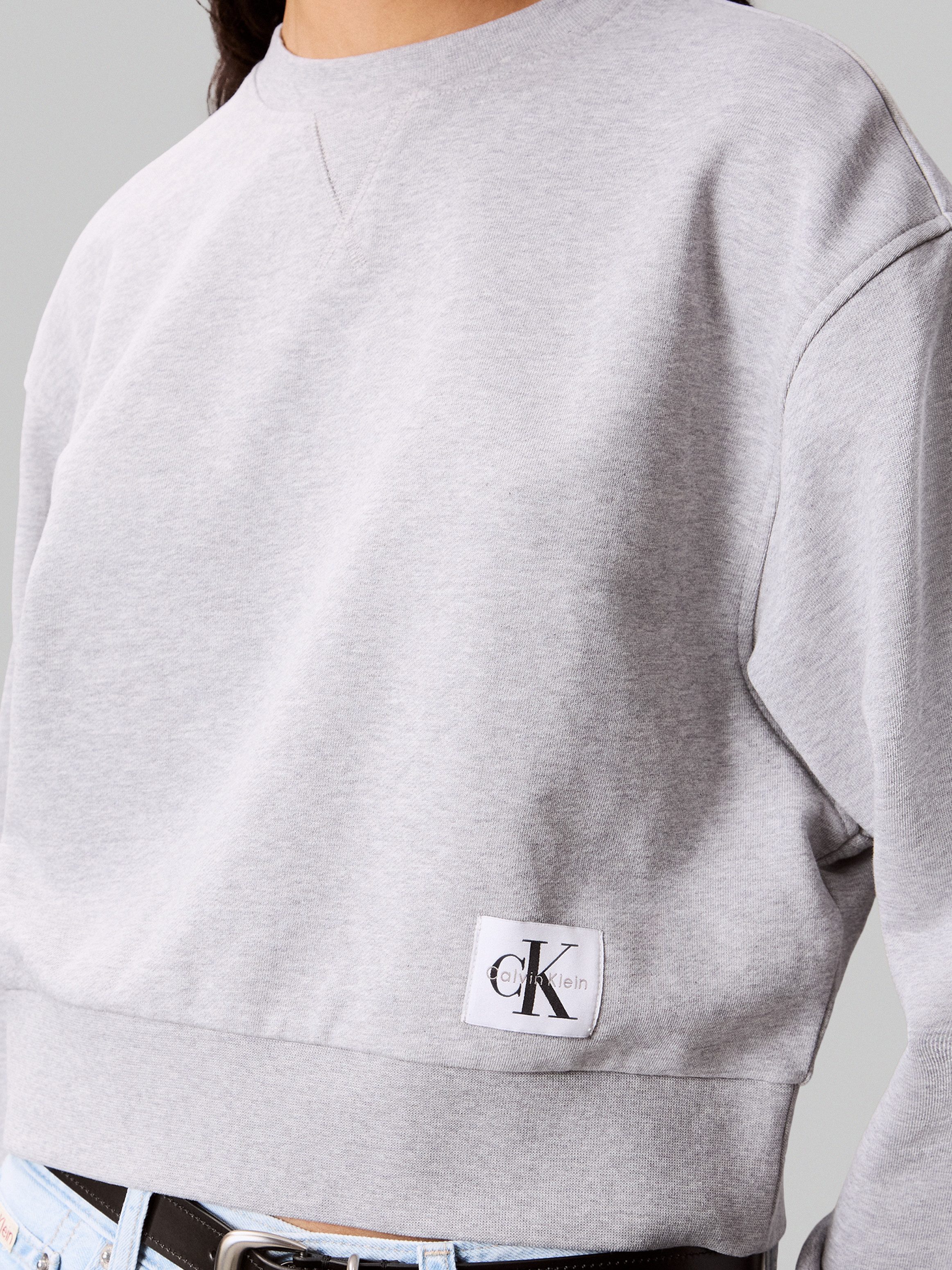 Calvin Klein Jeans Sweatshirt FRENCH TERRY WOVEN LABEL CREW Regular fit mit Rundhalsausschnitt