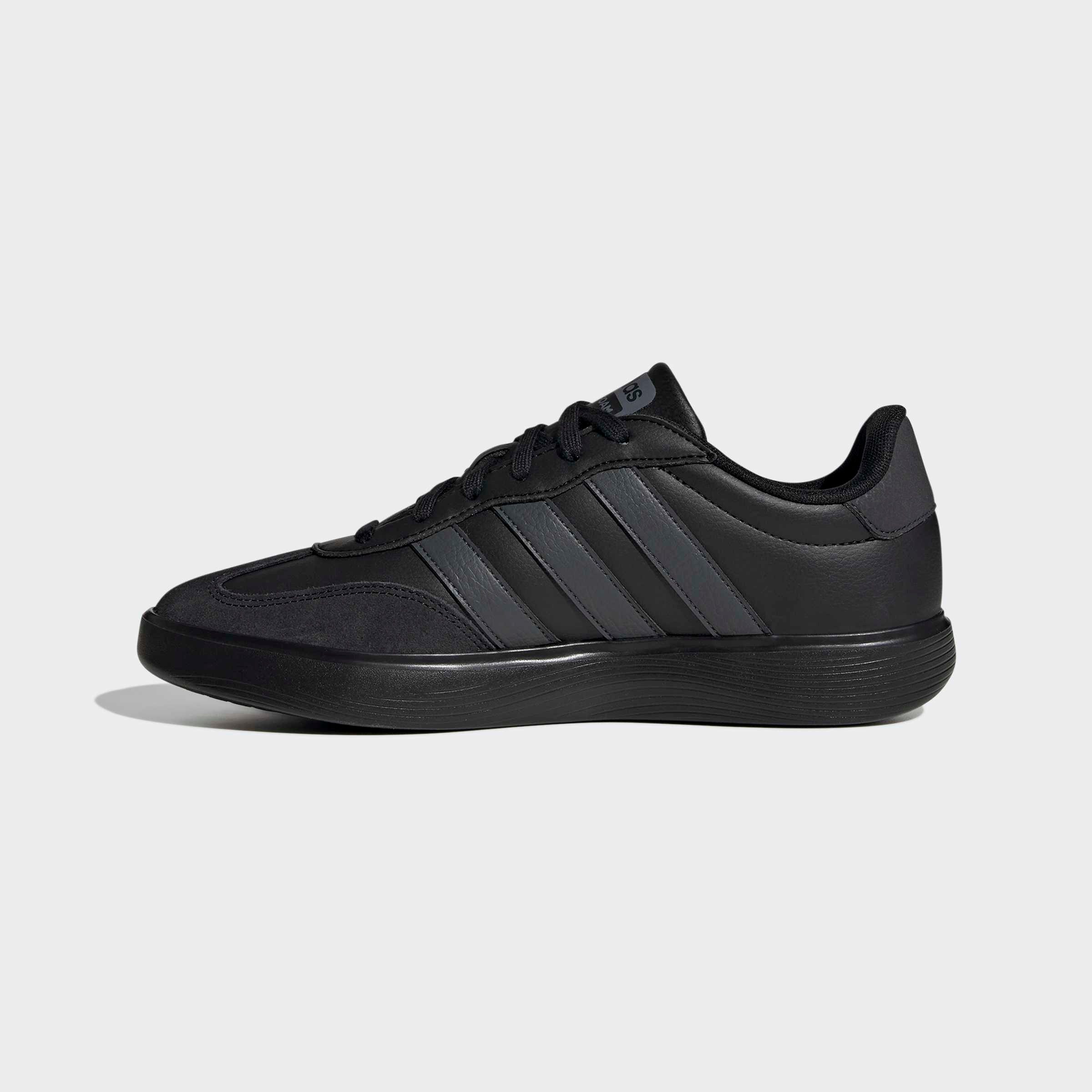adidas Sportswear BARREDA Sneaker sehr leichte und komfortable Sohle