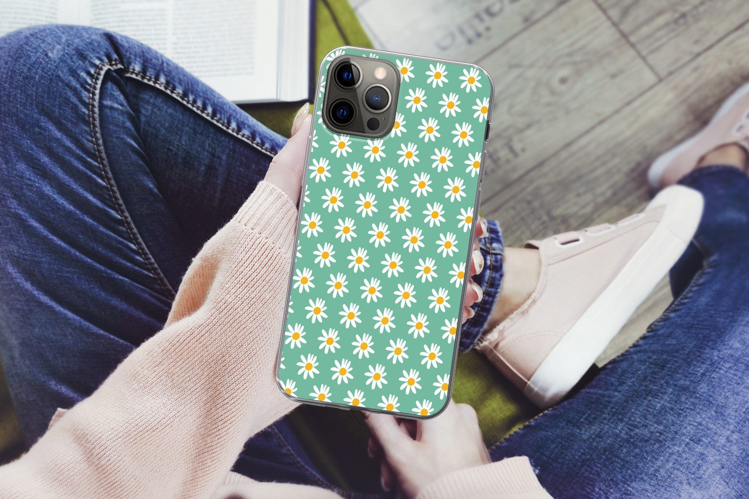 MuchoWow Handyhülle für Apple iPhone 13 Pro Max Gänseblümchen - Muster - Grün - Blumen, Smartphone-Bumper, Print, Handy Schutzhülle Dünn