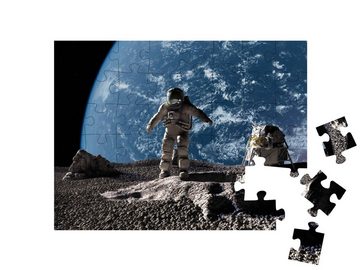 puzzleYOU Puzzle Der Astronaut auf dem Hintergrund eines Planeten, 48 Puzzleteile, puzzleYOU-Kollektionen