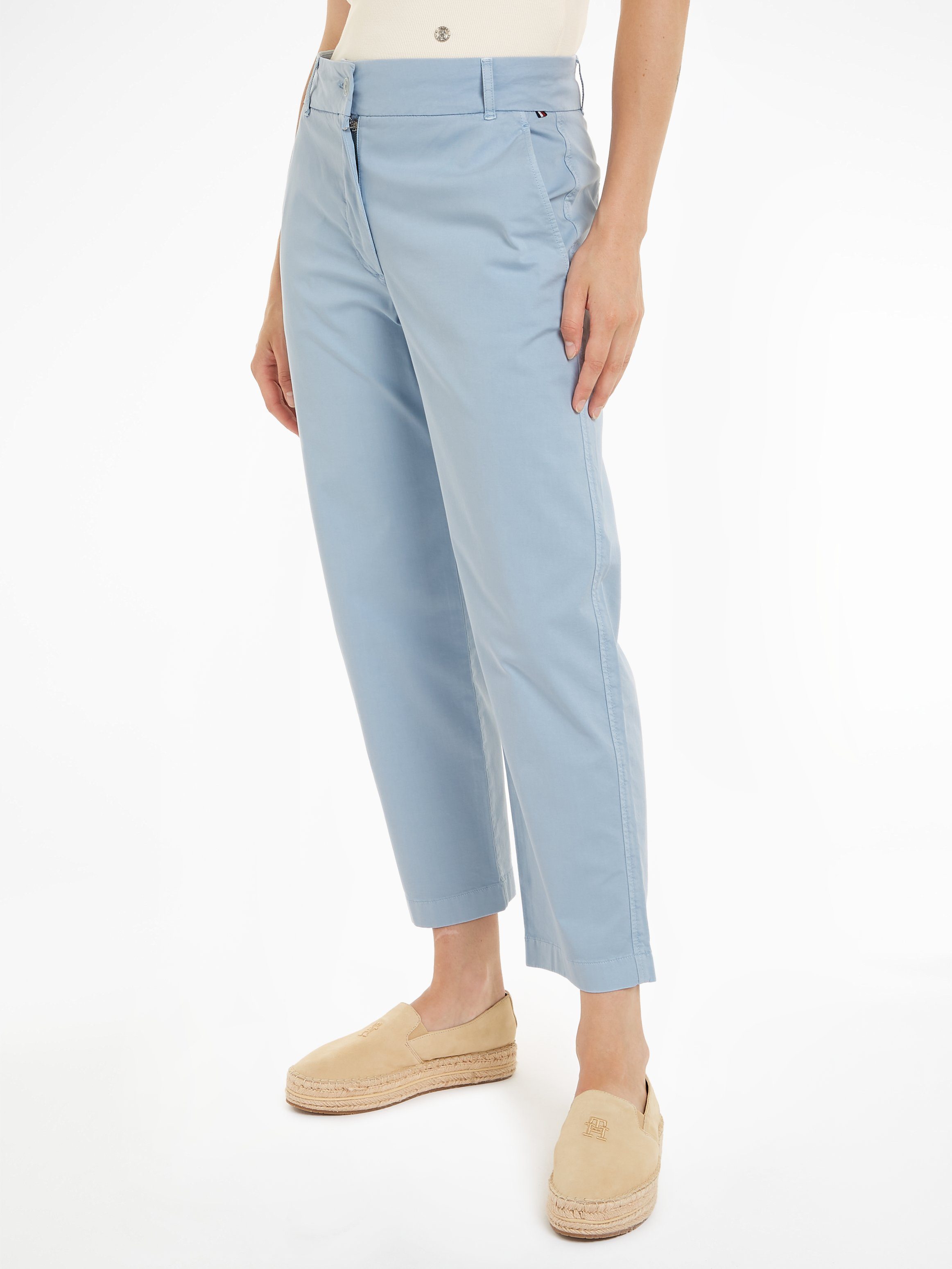 Tommy Hilfiger Chinohose CO BLEND GMD SLIM STRAIGHT CHINO mit Logostickerei