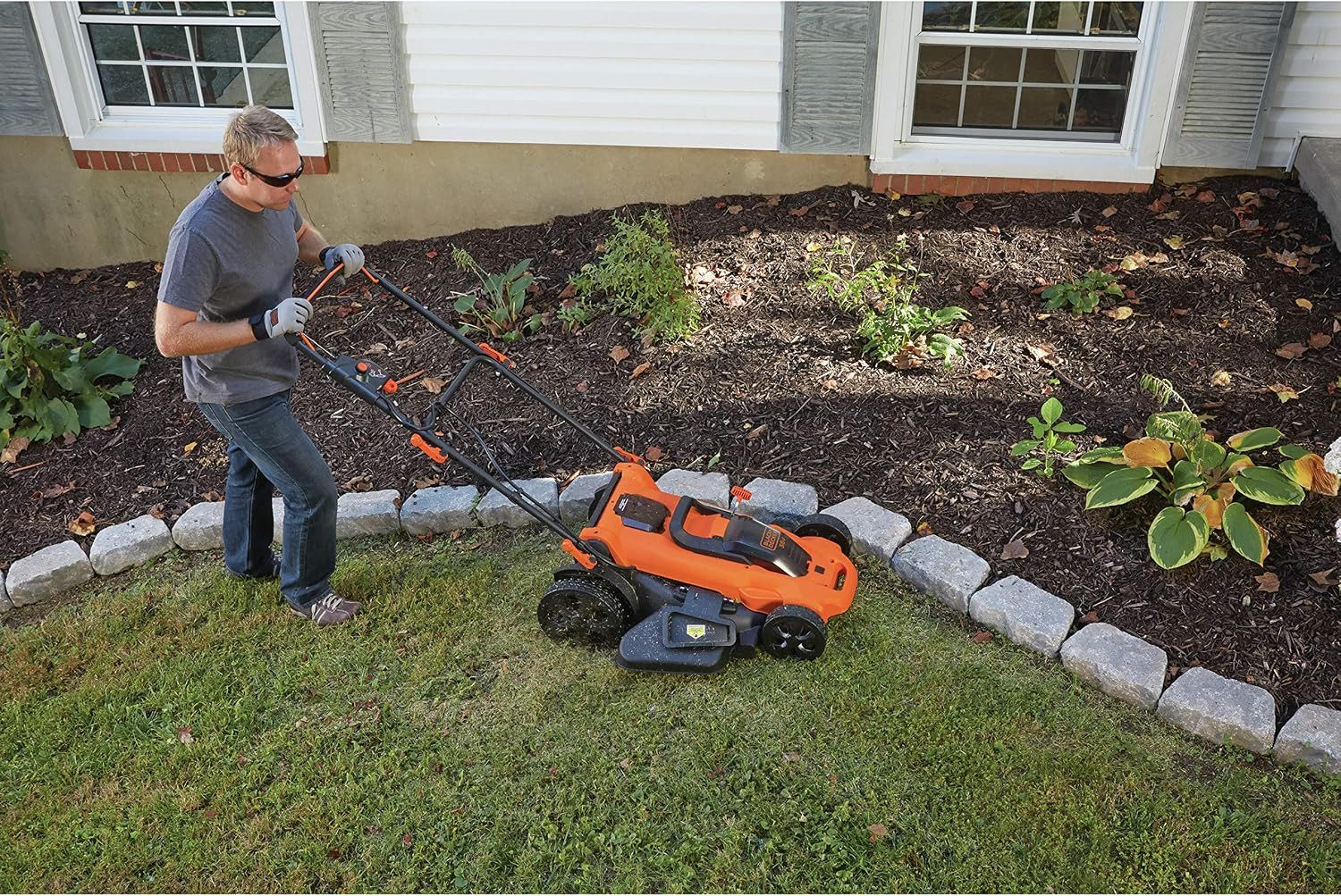 Black + Decker Akkurasenmäher Akku-Rasenmäher CLMA4825L2 (36V, 2.5Ah, 48 cm Schnittbreite)