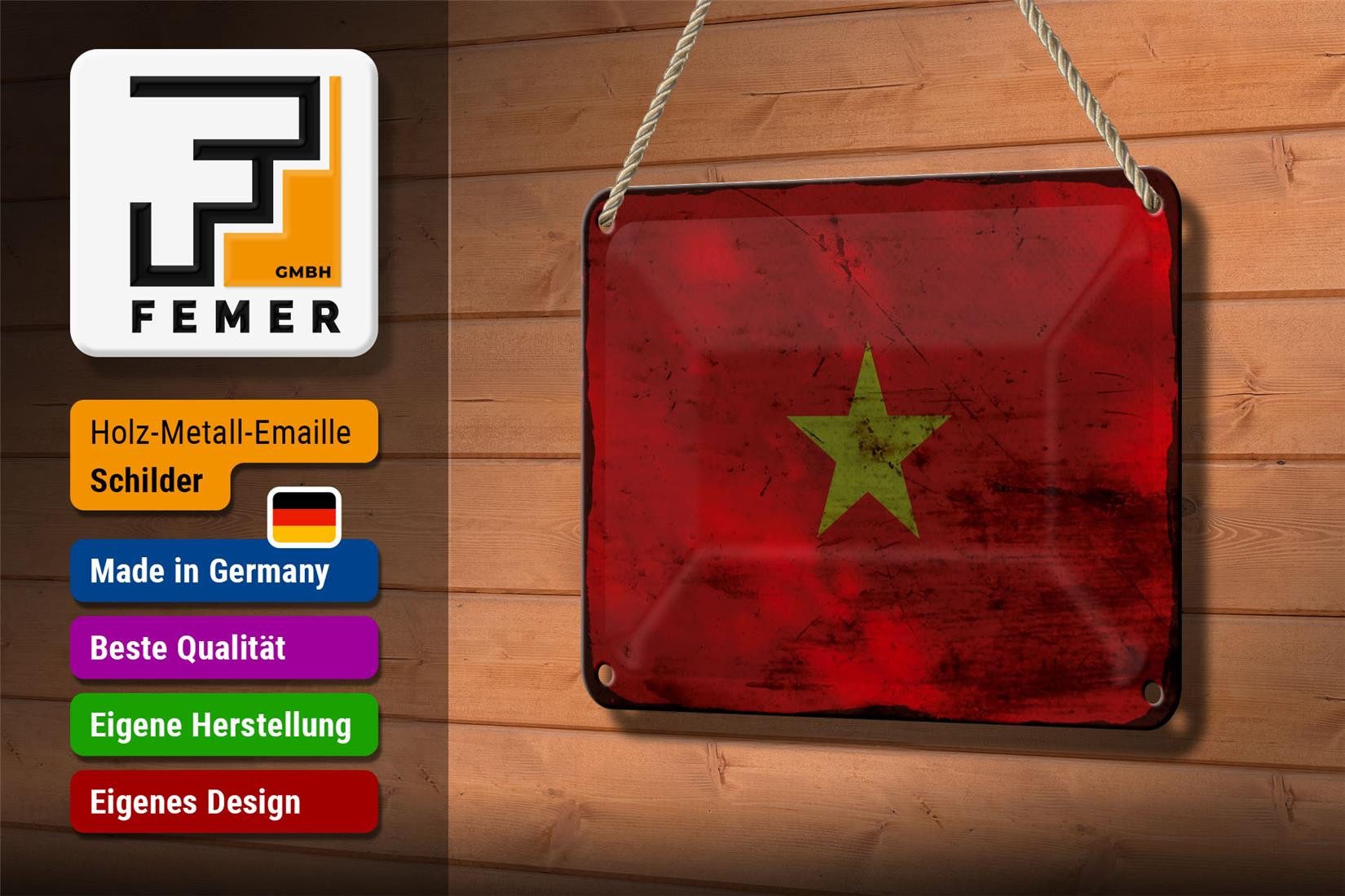 Femer GmbH Metallschild Flagge Vietnam 18x12cm Flag of Vietnam Rost, (1 St), gewölbte Oberfläche, abgerundete Ecken, umgeschlagene Kanten