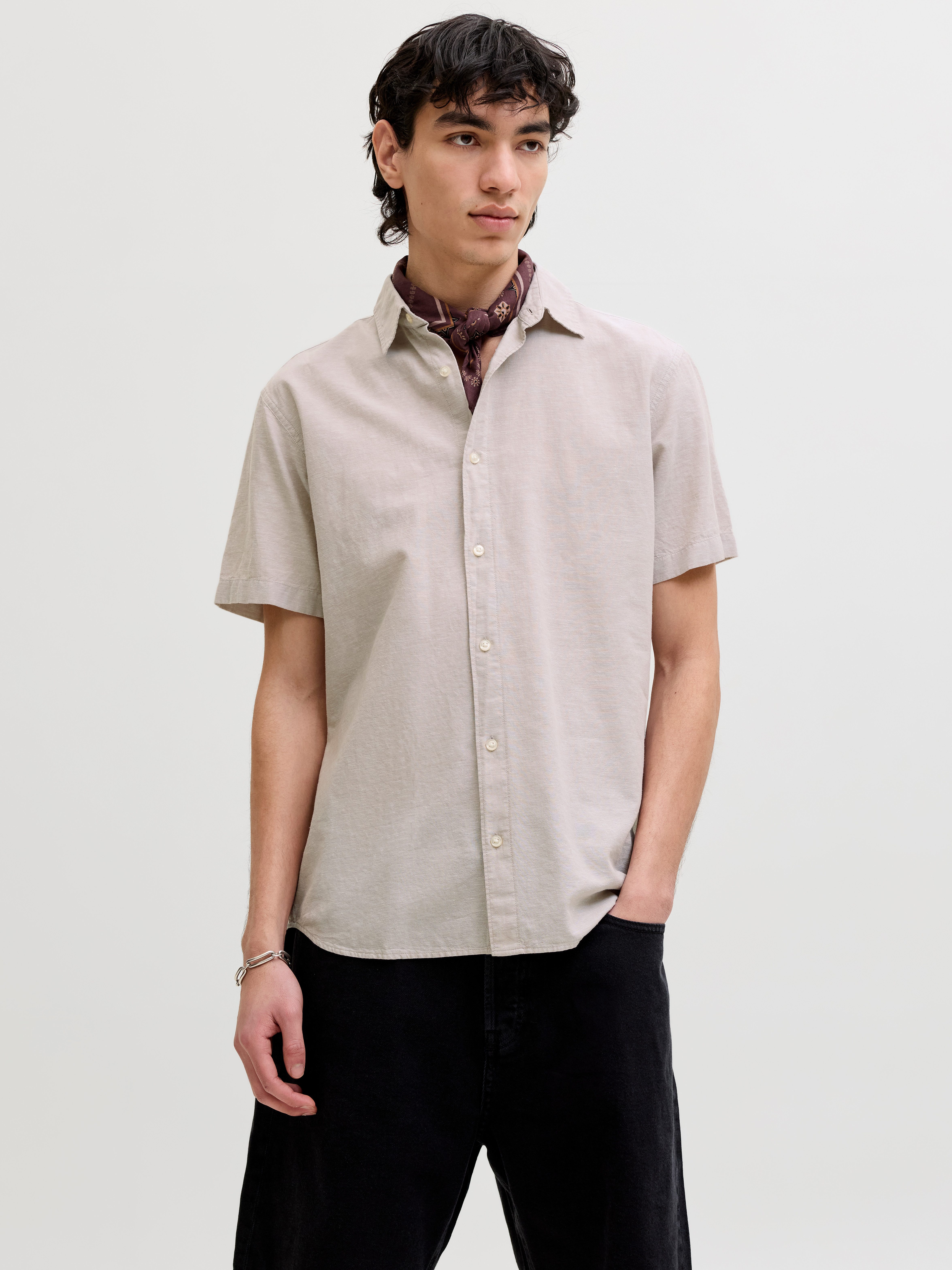 Jack & Jones Kurzarmhemd JJEBREEZE LINEN BLEND SHIRT S/S SN mit Leinen