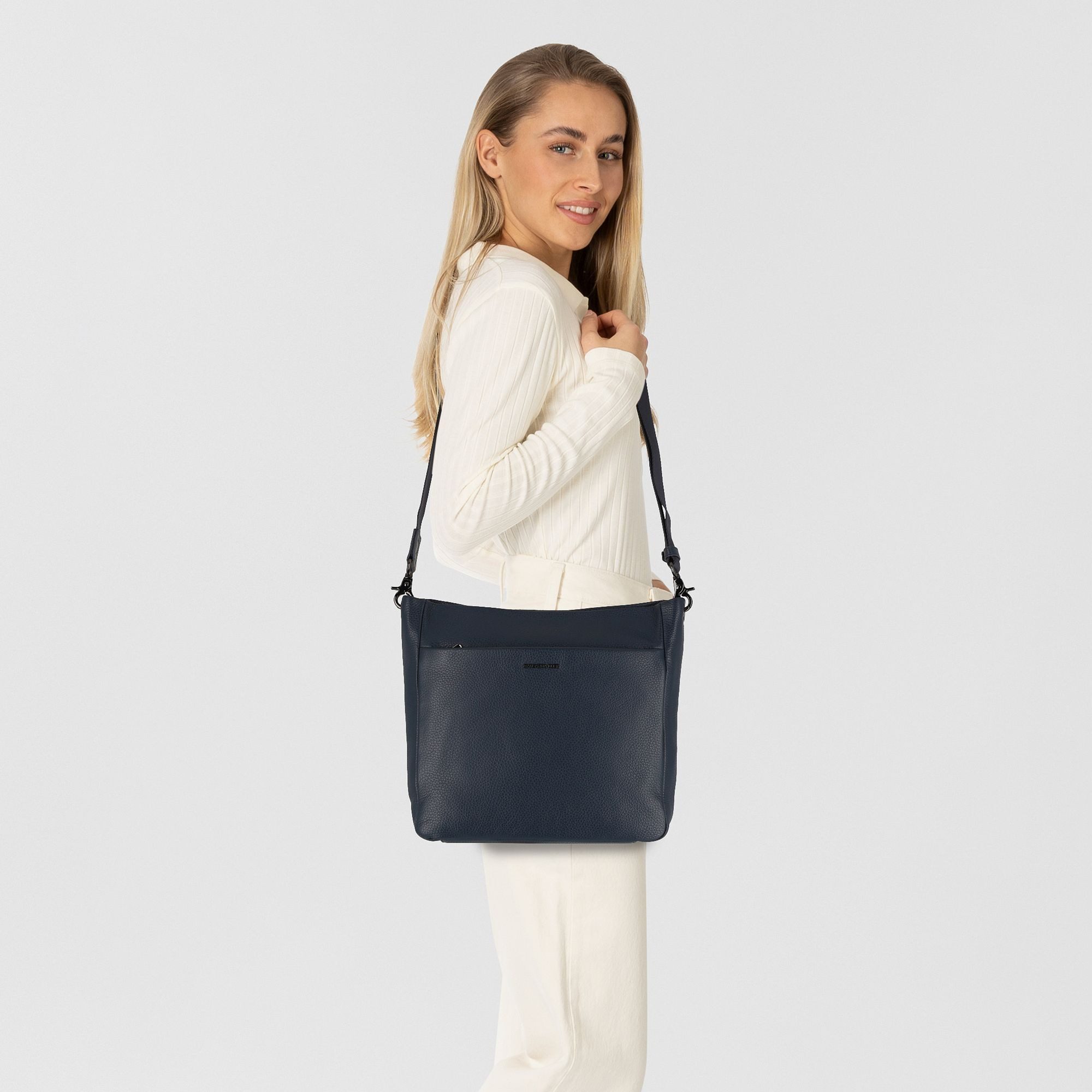 Mandarina Duck Umhängetasche Mellow Leather, Leder