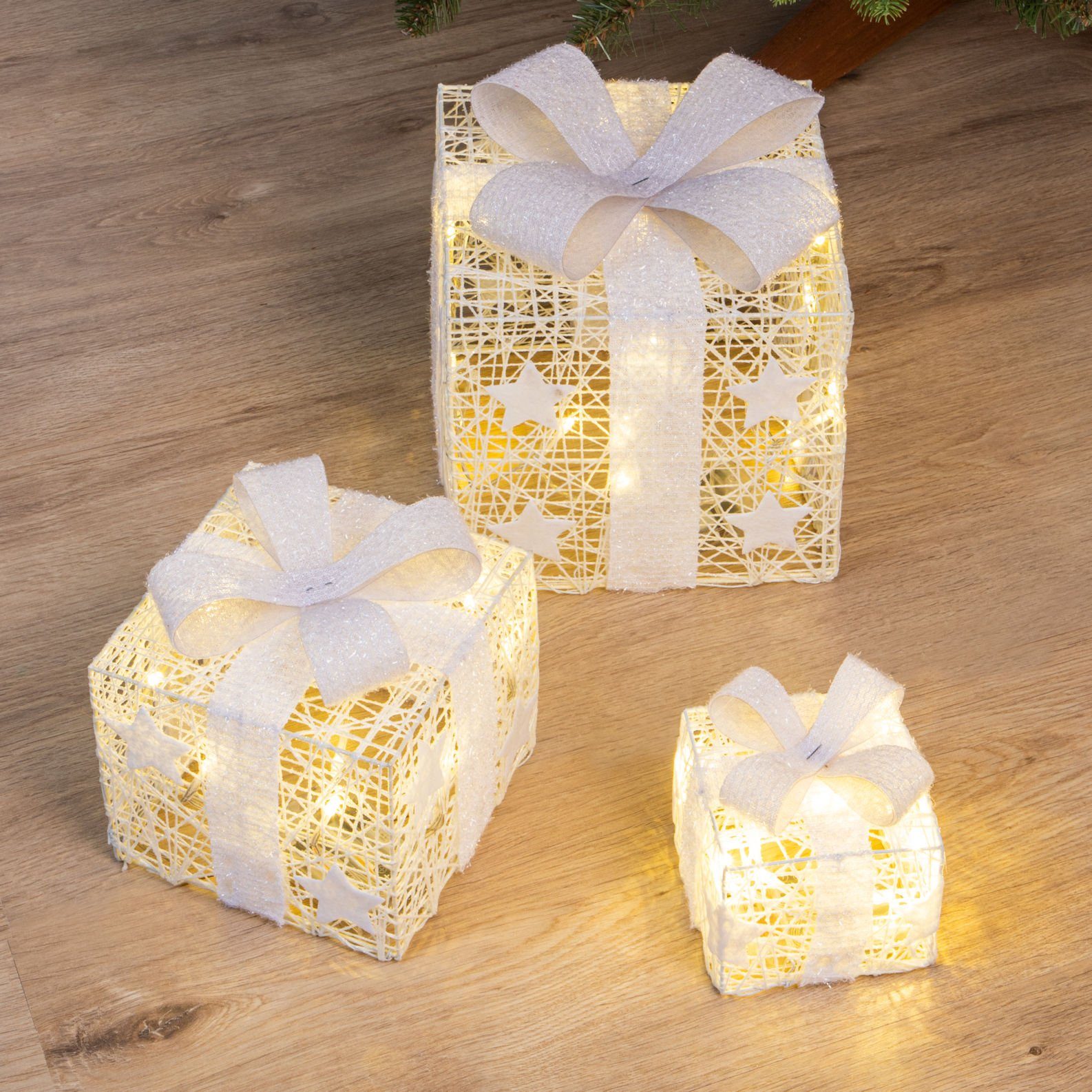 Spetebo LED Dekoobjekt LED warm Geschenkboxen Deko weiß Timer LED weiß, fest beleuchtet weiß, verbaut, Boxen Timerfunktion, - Set mit warm Weihnachts 3er