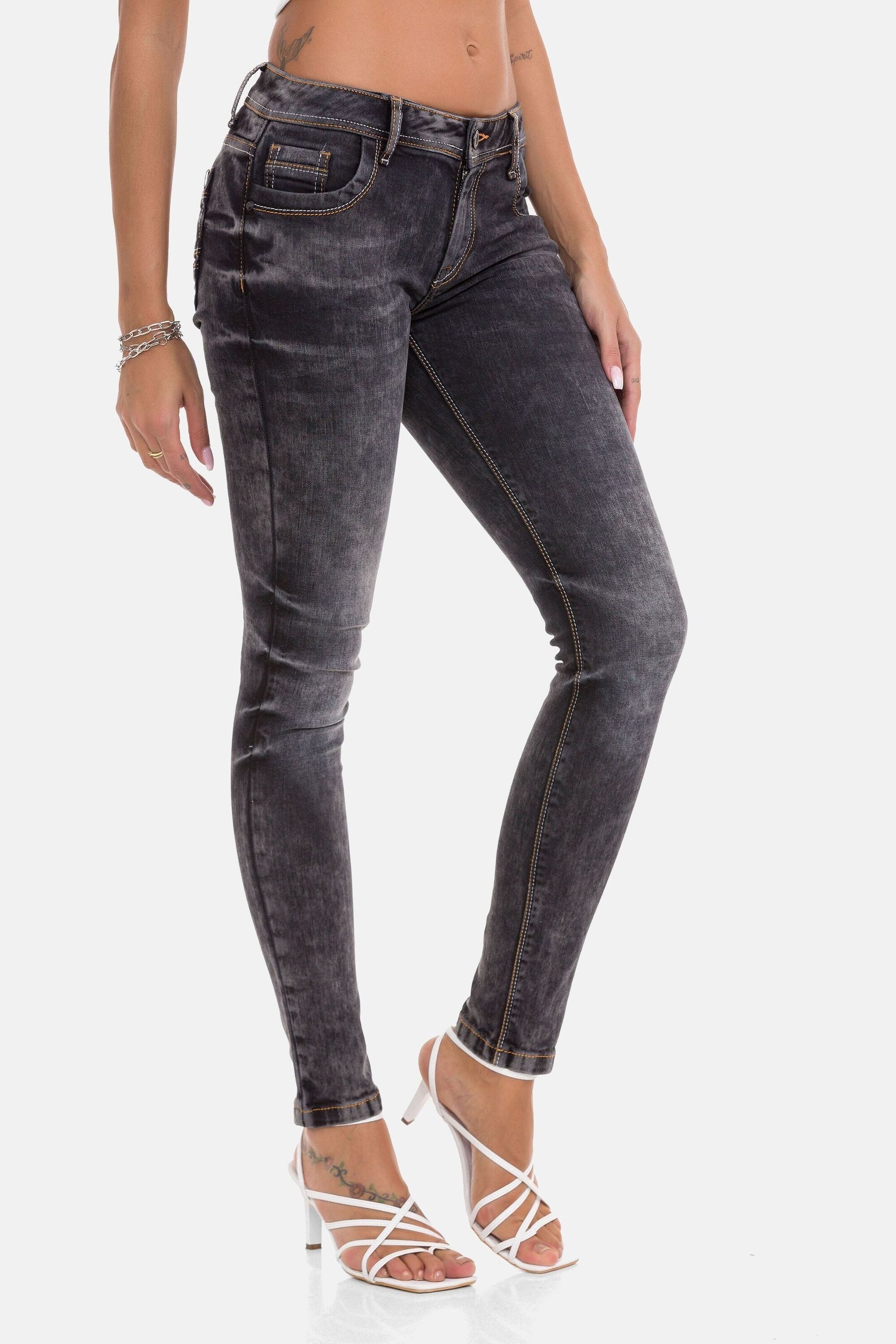 Cipo & Baxx Slim-fit-Jeans Jeans im Used-Look, WD443