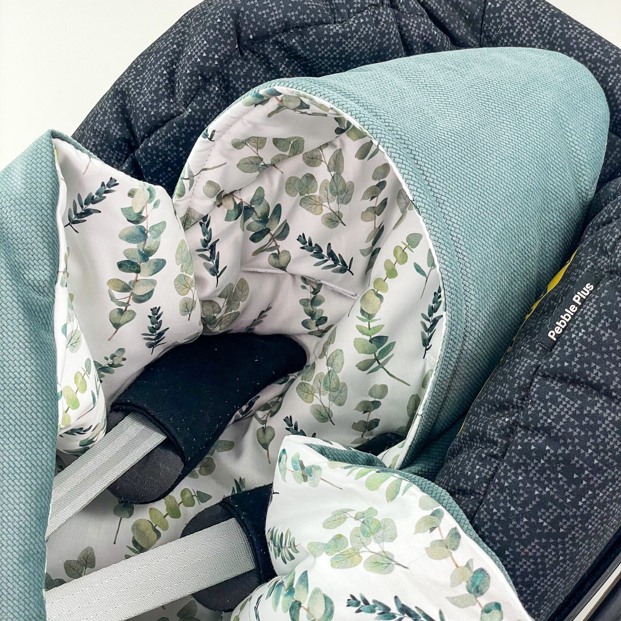 Einschlagdecke Babyschale Autositz mit Klettverschluss HERBST WINTER warm wattiert, BABEES
