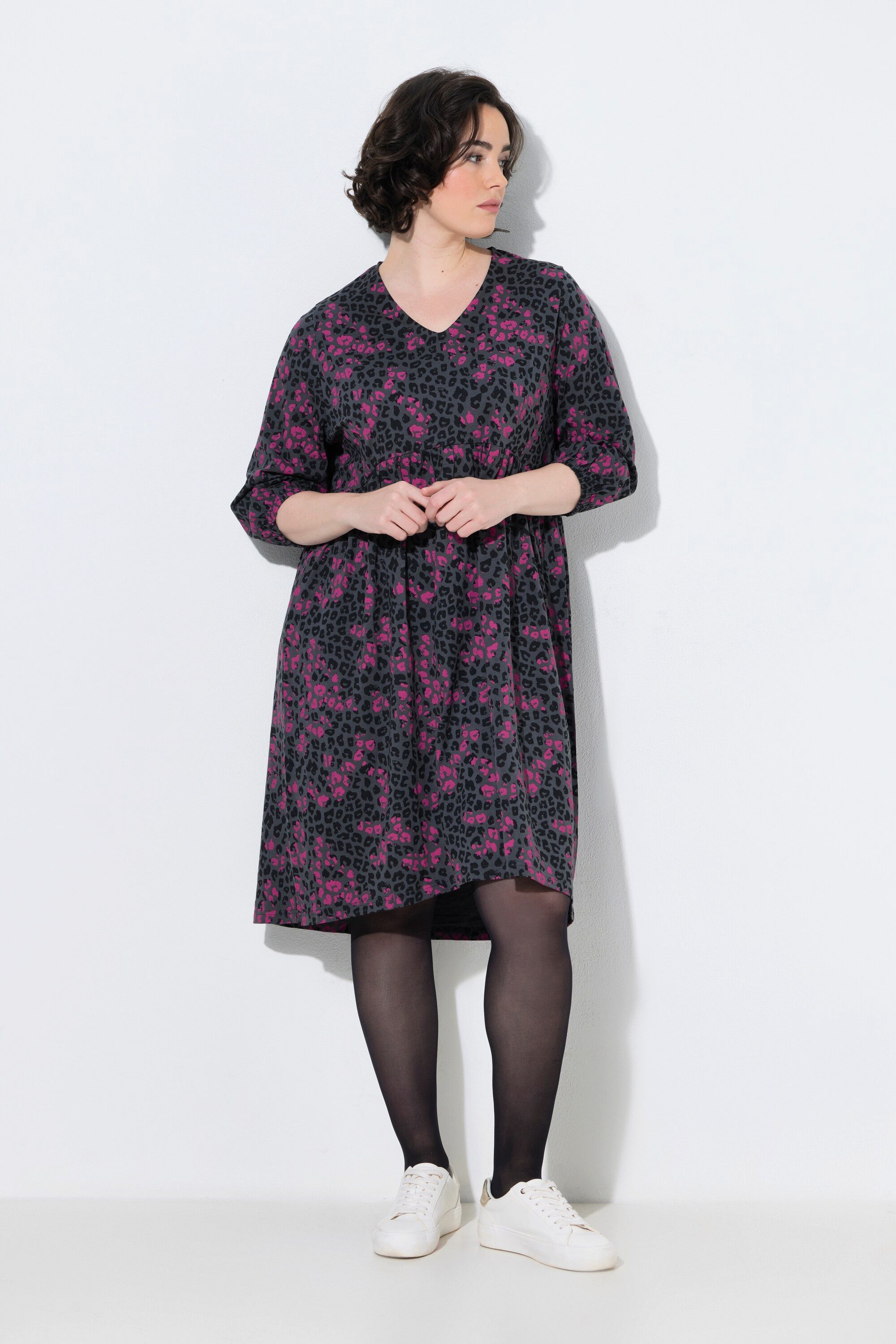Ulla Popken Jerseykleid Jerseykleid Leomuster A-Linie V-Ausschnitt 3/4-Arm