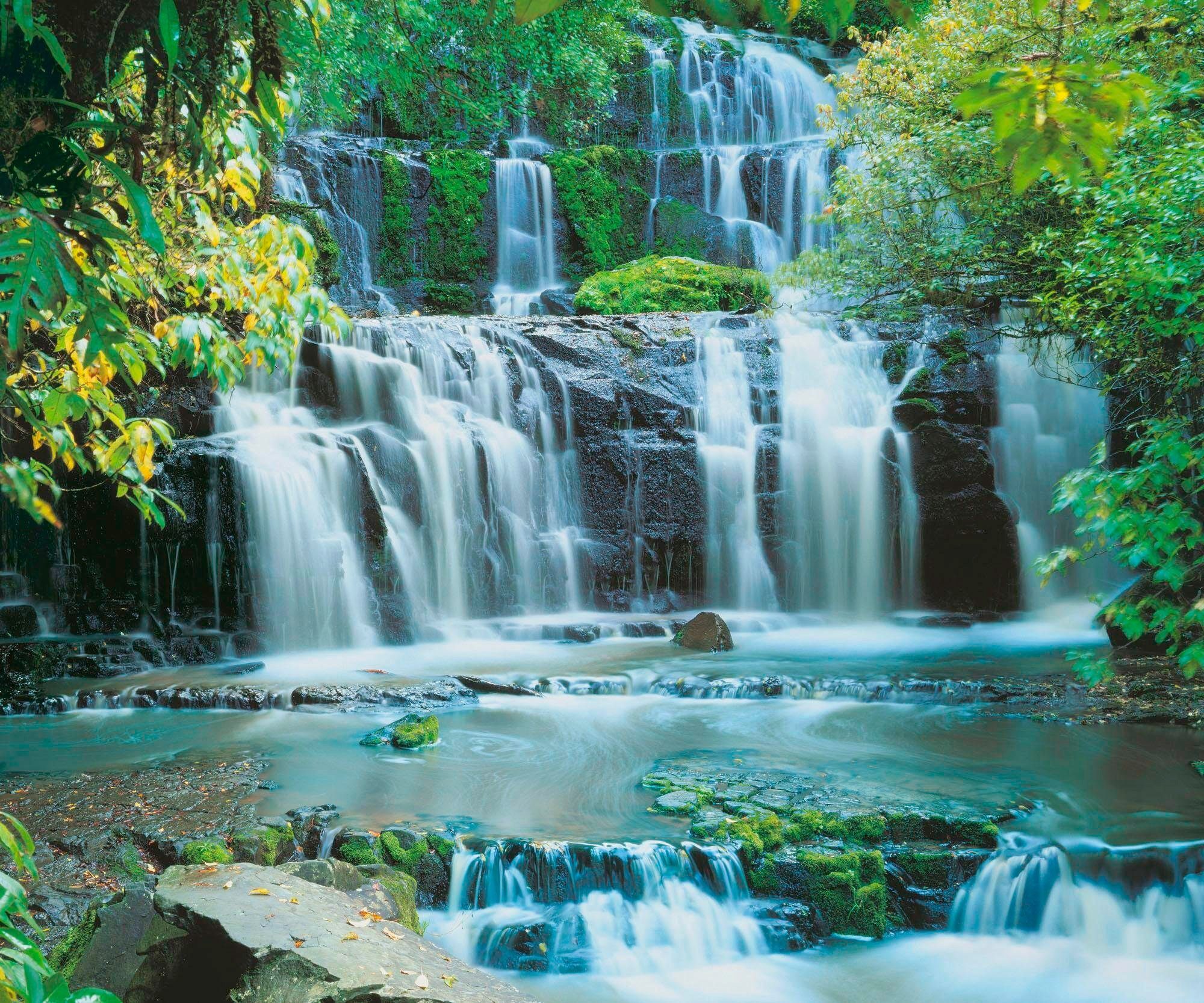 Komar Vliestapete Pura Kaunui Falls, (1 St), 300x250 cm (Breite x Höhe),  Vliestapete, 100 cm Bahnbreite