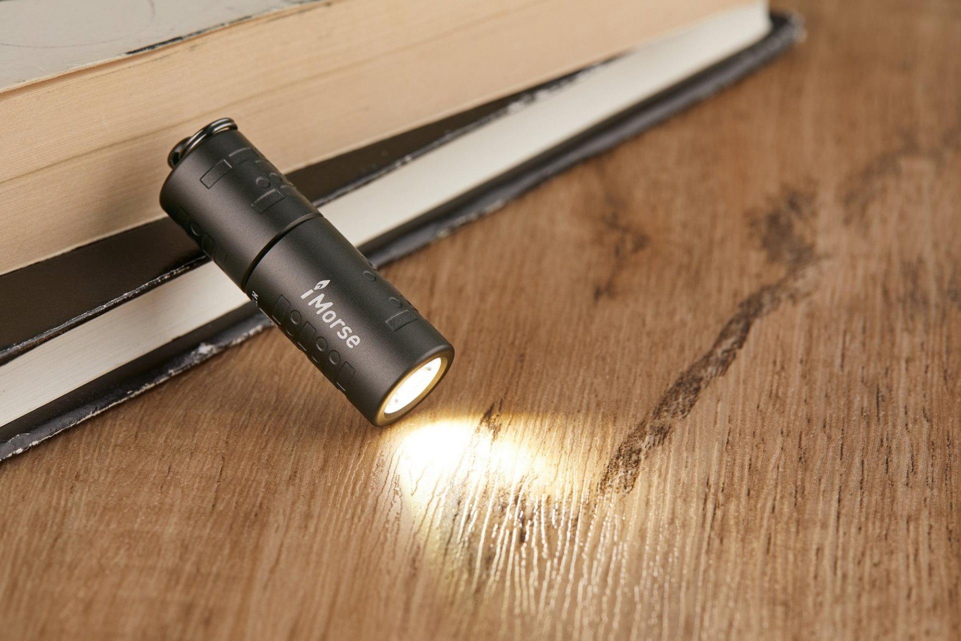 OLIGHT Grey Lumen Lampe 48m iMorse Gunmental Schlüsselbund Reichweite Taschenlampe 180