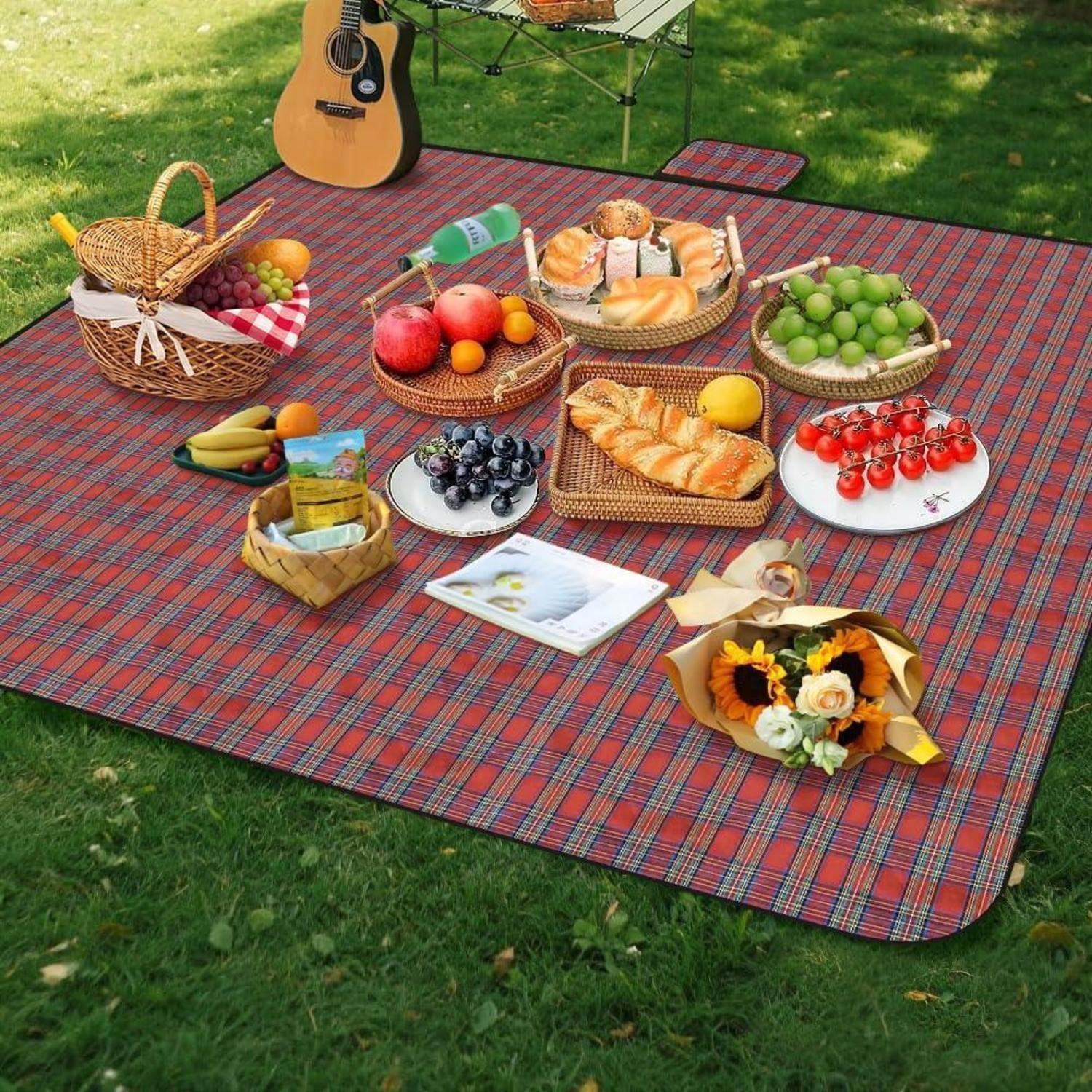 Picknickdecke Picknickdecke 200x200cm wasserdicht faltbar Rot Streifen 200 x 200 cm, LuxusKollektion