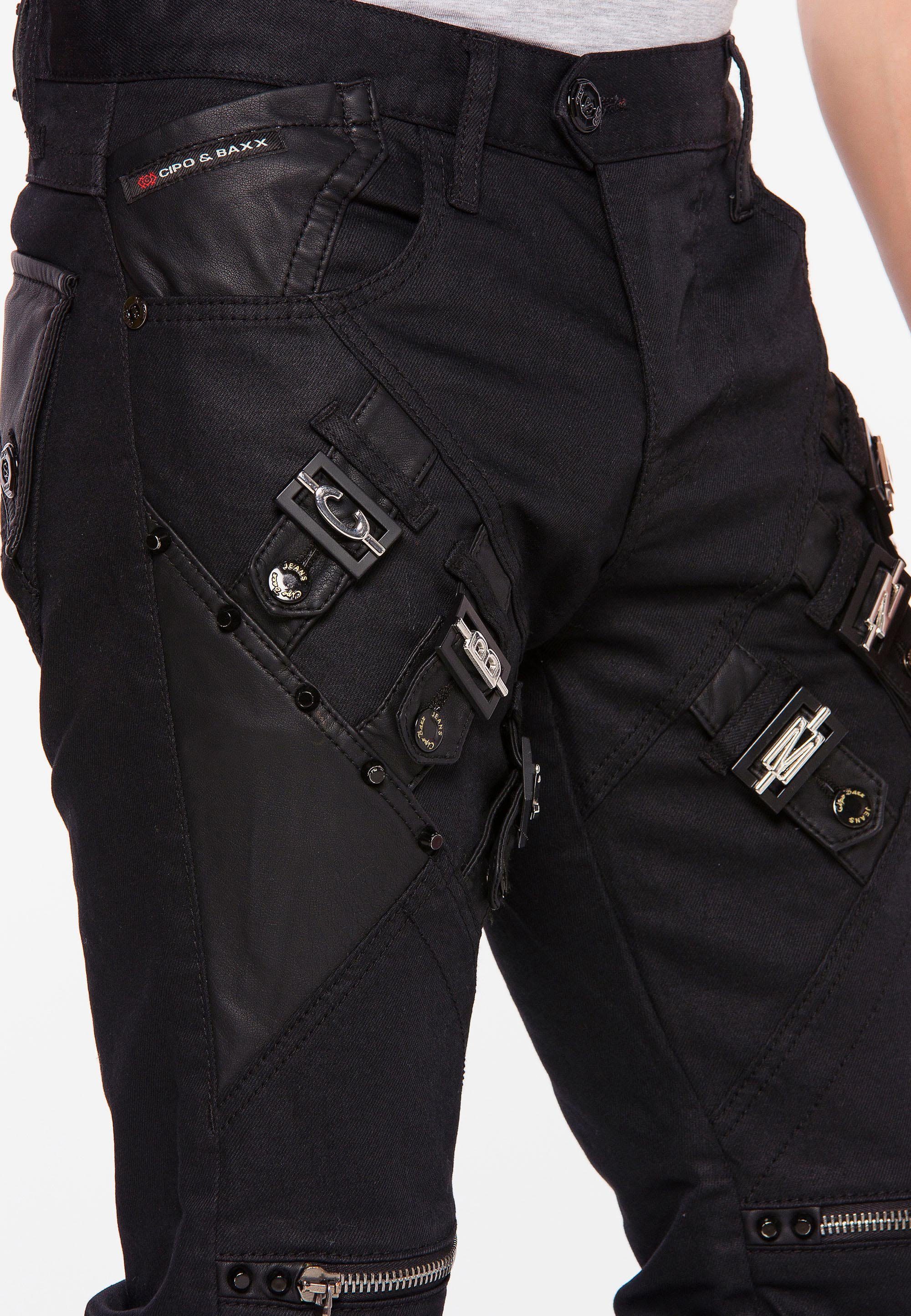Cipo & Baxx Straight-Jeans mit Reißverschlussapplikationen coolen