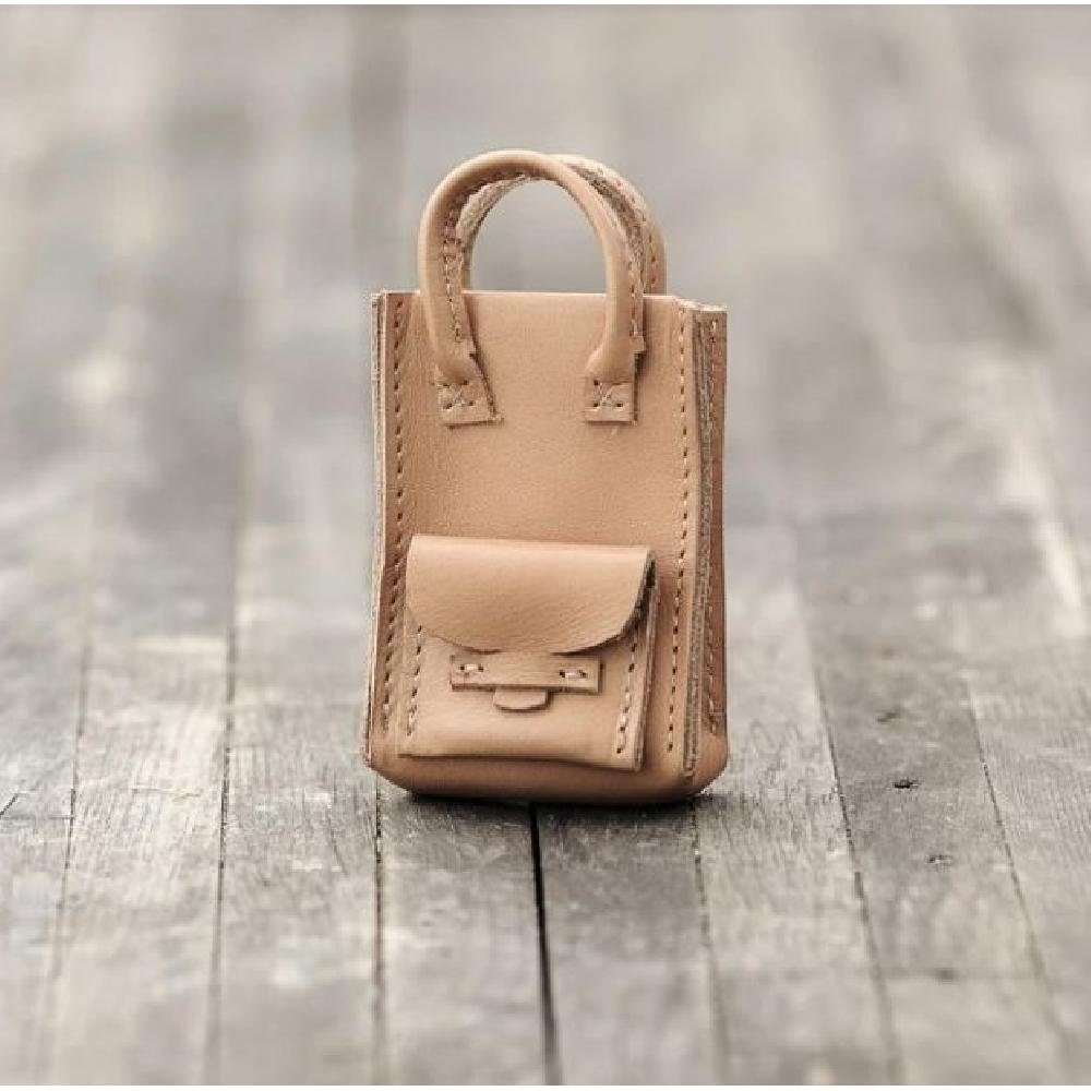Kjær Bak Dekoobjekt Handtasche Kathrine für den Kay Bojesen Affen Braun