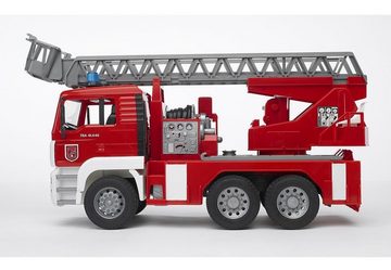 Bruder® Spielzeug-Feuerwehr MAN Feuerwehrauto mit Drehleiter und Wasserpumpe, mit Licht & Sound