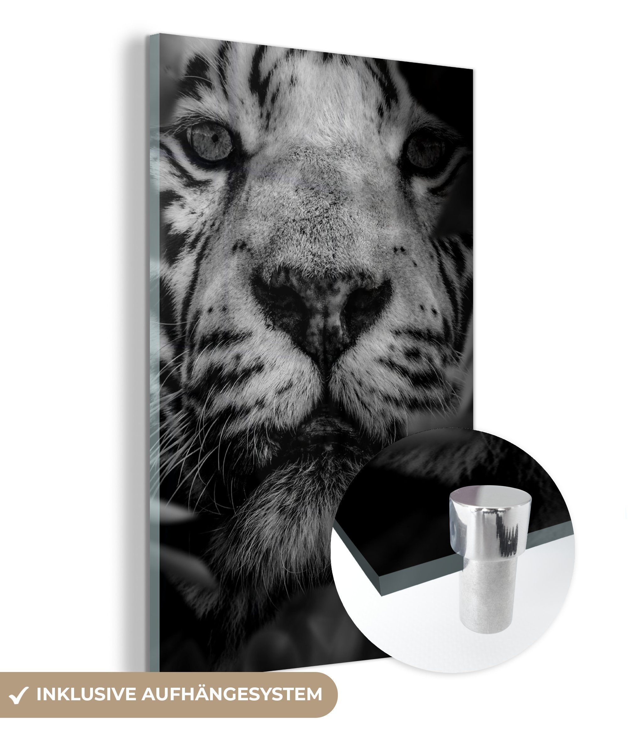 MuchoWow Acrylglasbild Nahaufnahme von Blättern und einem weißen Tiger im Dschungel -, (1 St), Glasbilder - Bilder auf Glas Wandbild - Foto auf Glas - Wanddekoration bunt