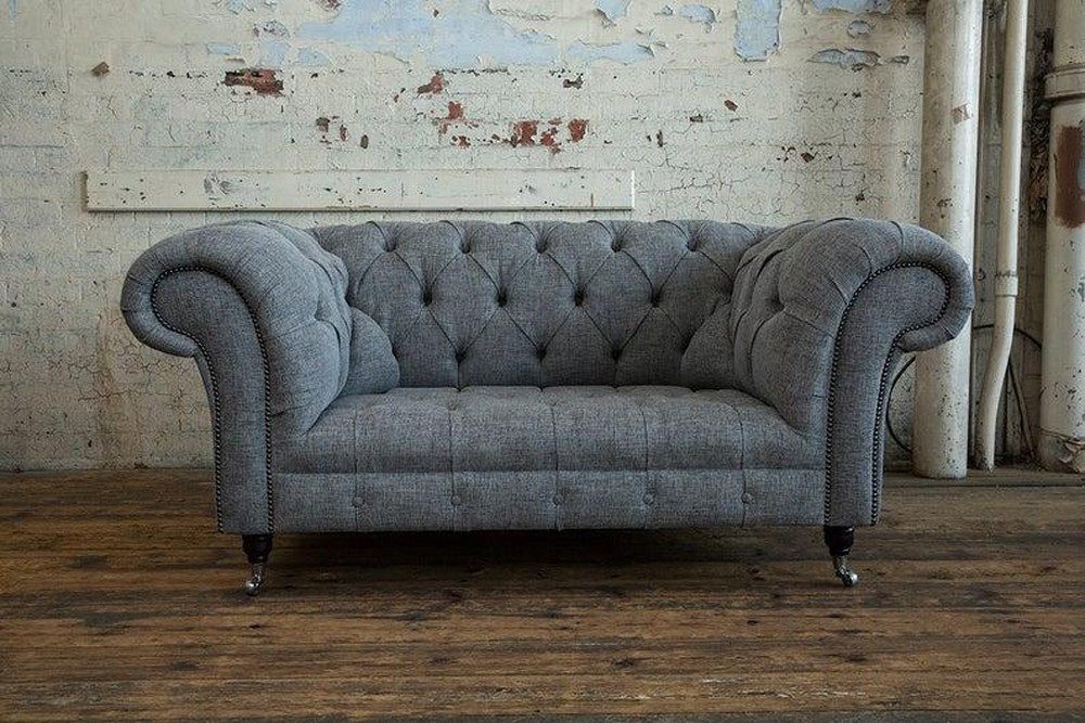 Chesterfield-Sofa Elegantes Leder Sofa in klassischem Design mit Holzfüßen