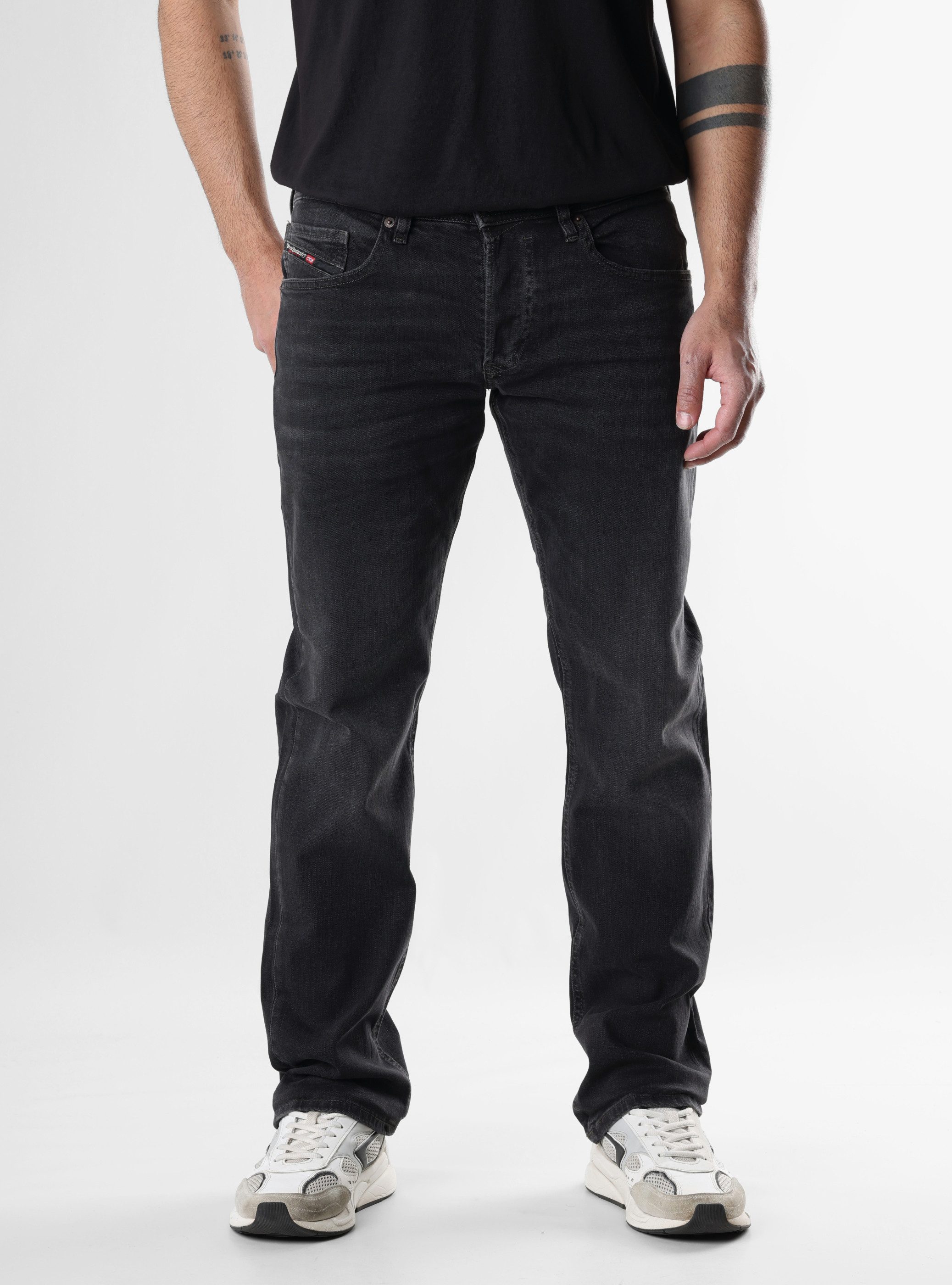 Diesel Straight-Jeans reguläre, gerade Beinform - SAFADO-X RB064 - Länge:32 niedrige Leibhöhe