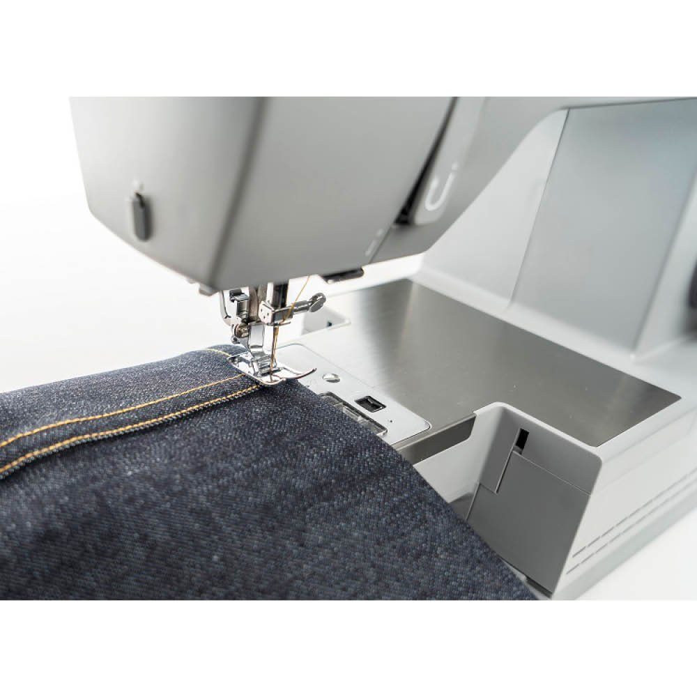 Singer Nähmaschine SINGER Heavy Duty Jeans 6335M Denim, 32 Programme ...