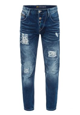 Cipo & Baxx Bequeme Jeans in coolem Look