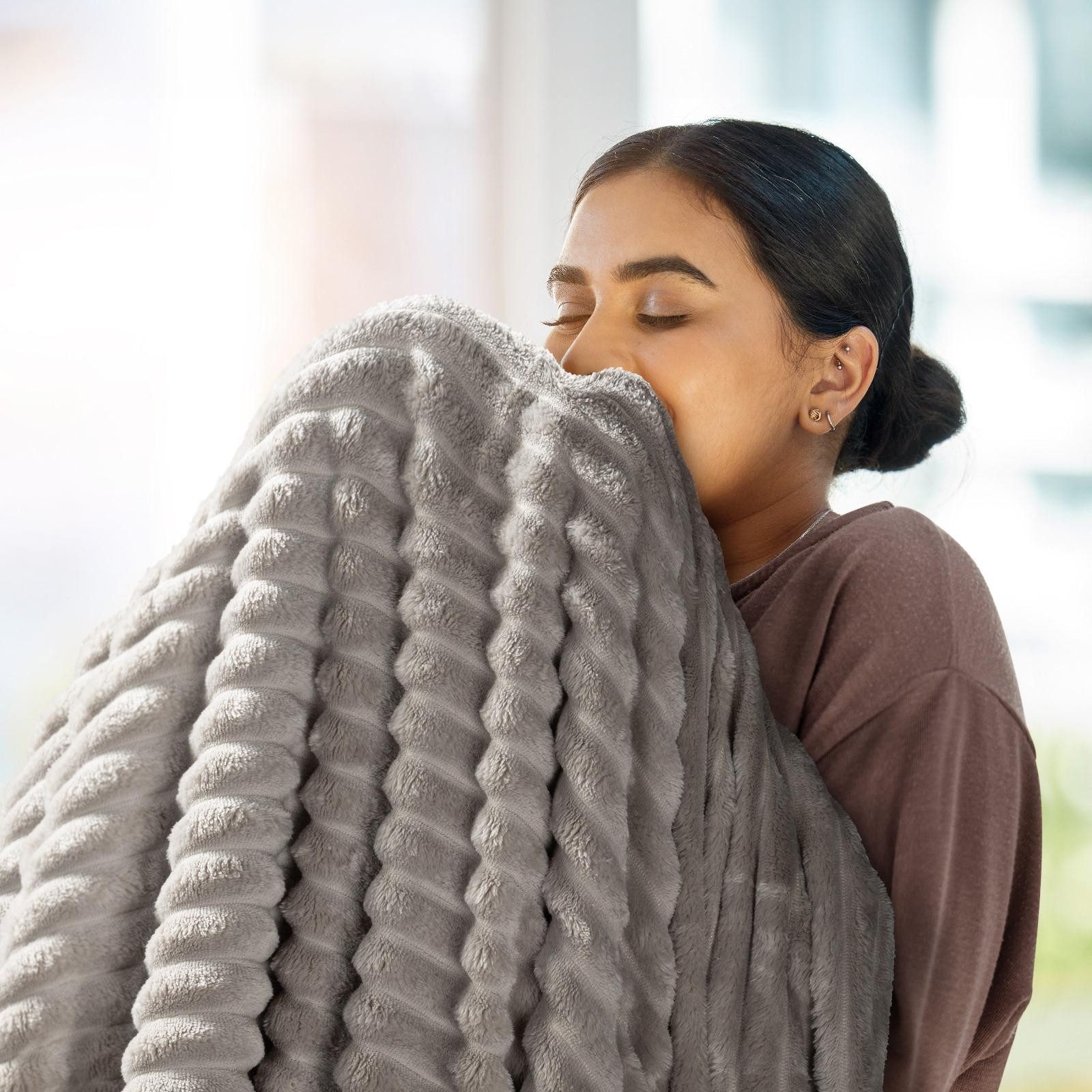 Wohndecke SOFT, Design91, Streifen Steppung Gestreifte günstig online kaufen