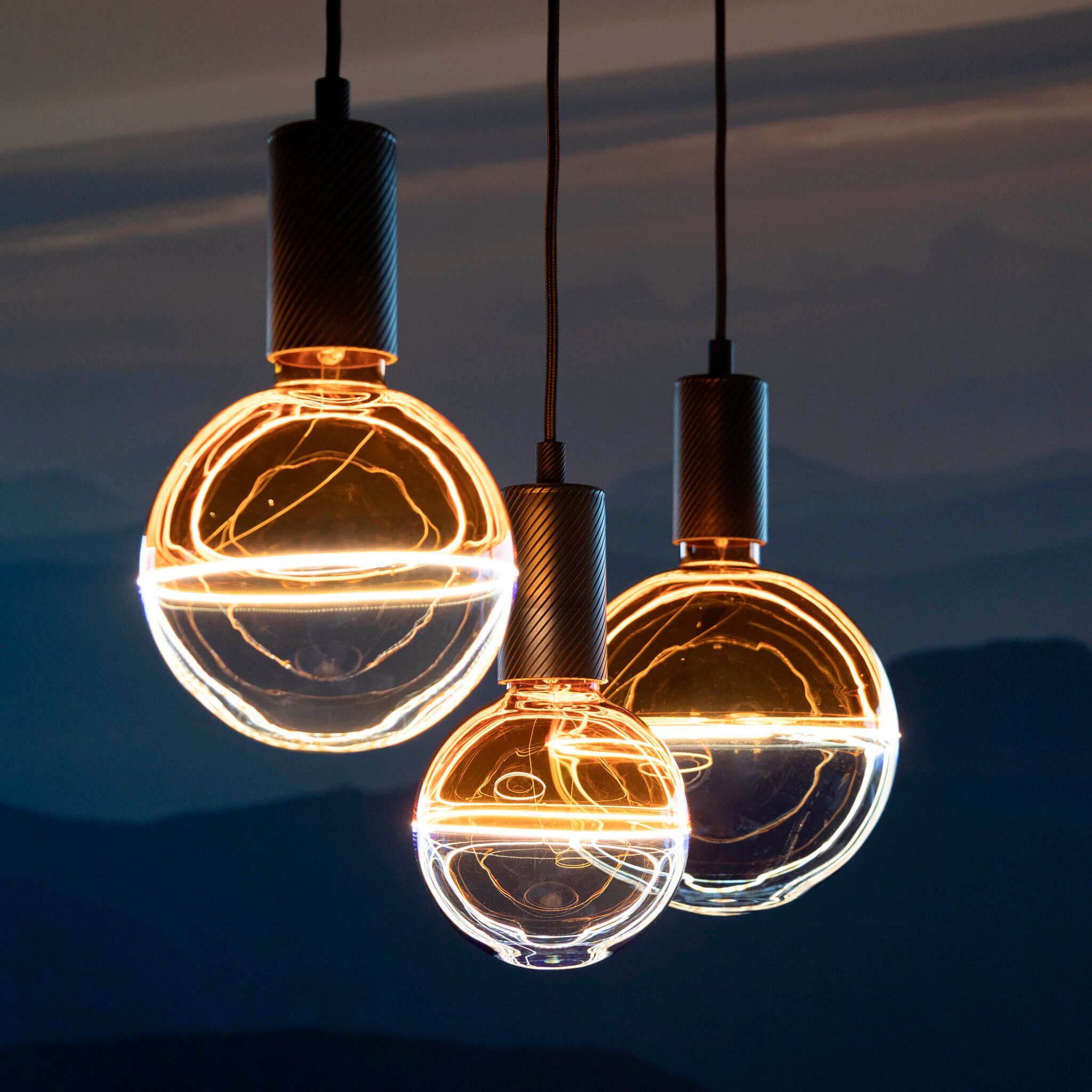 SEGULA LED-Leuchtmittel LED Illusion Globe 188 2tones amber blue, E27, 1 St günstig online kaufen