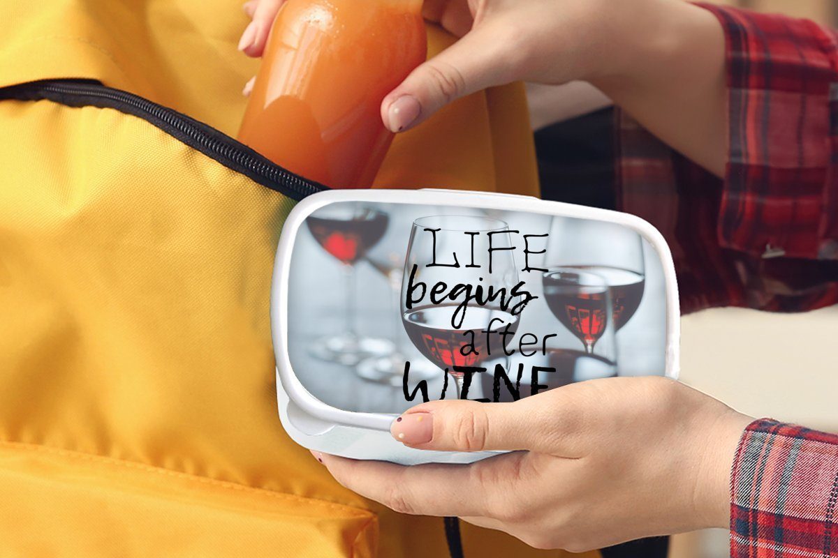 MuchoWow Lunchbox Weinzitat "Das Weingläsern für mit (2-tlg), weiß und Wein" Leben Kunststoff, für Erwachsene, Jungs und dem beginnt Brotdose, Kinder nach Mädchen im, Brotbox