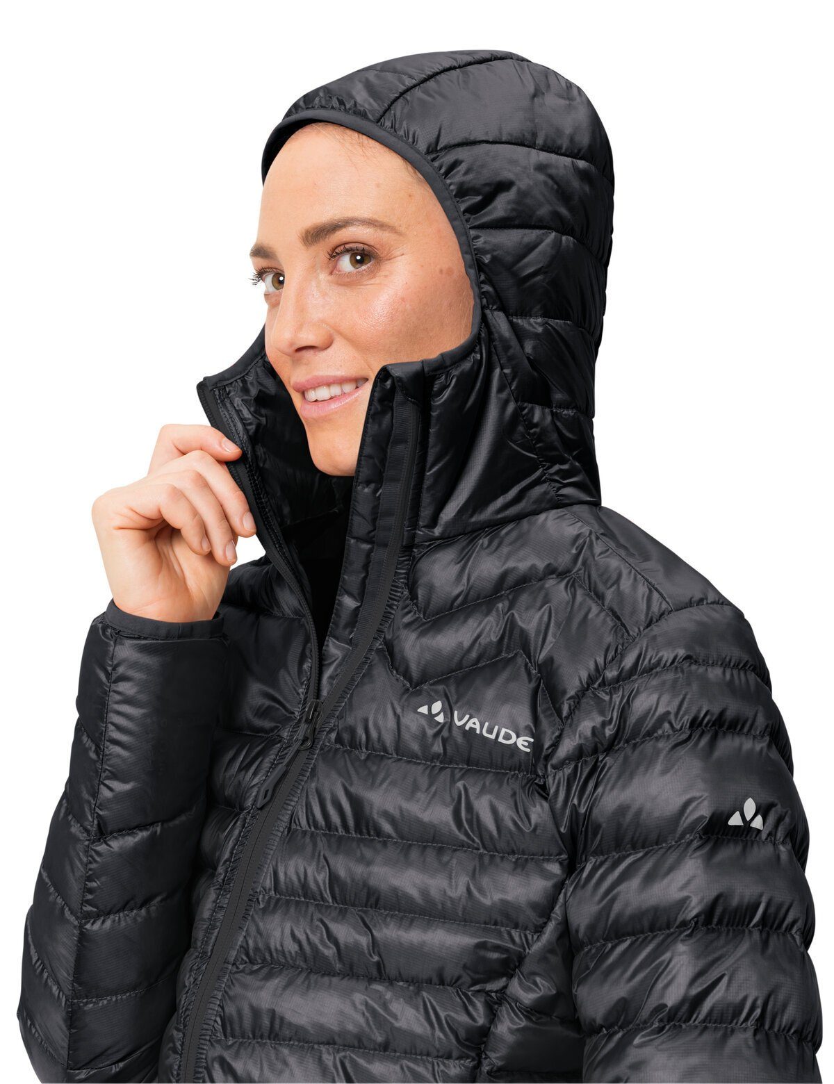 Insulation Batura Women's Hooded Outdoorjacke Jacket (1-St) VAUDE Klimaneutral black kompensiert